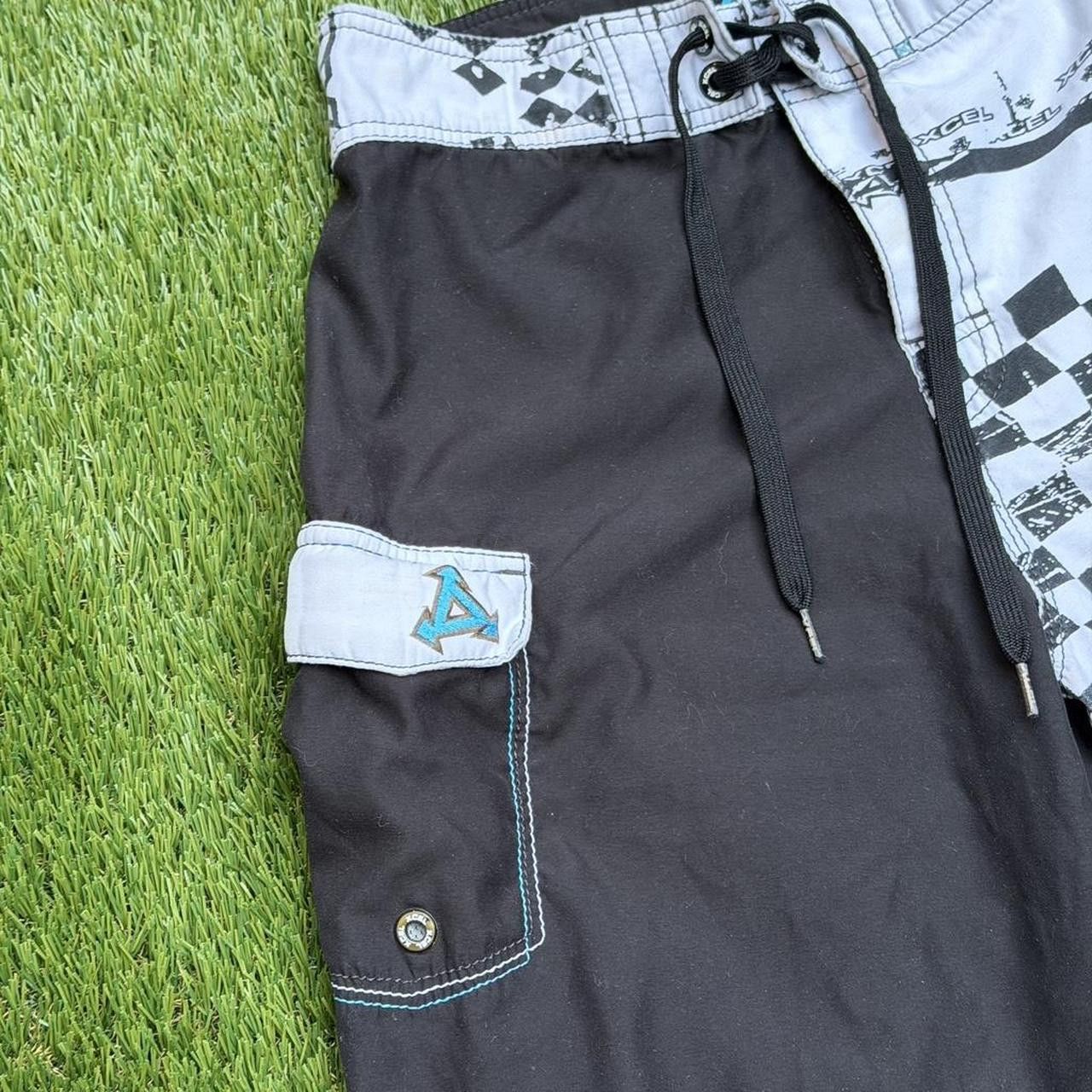 Other Xcel black & white checkered board shorts Size 30 vintage Size US 30 / EU 46 - 5 Thumbnail