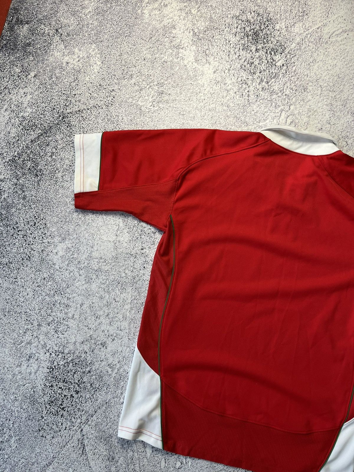 Under Armour Wales Rugby Shirt Under Armour Home Top 2008/09 Jersey Men's Size US L / EU 52-54 / 3 - 18 Thumbnail