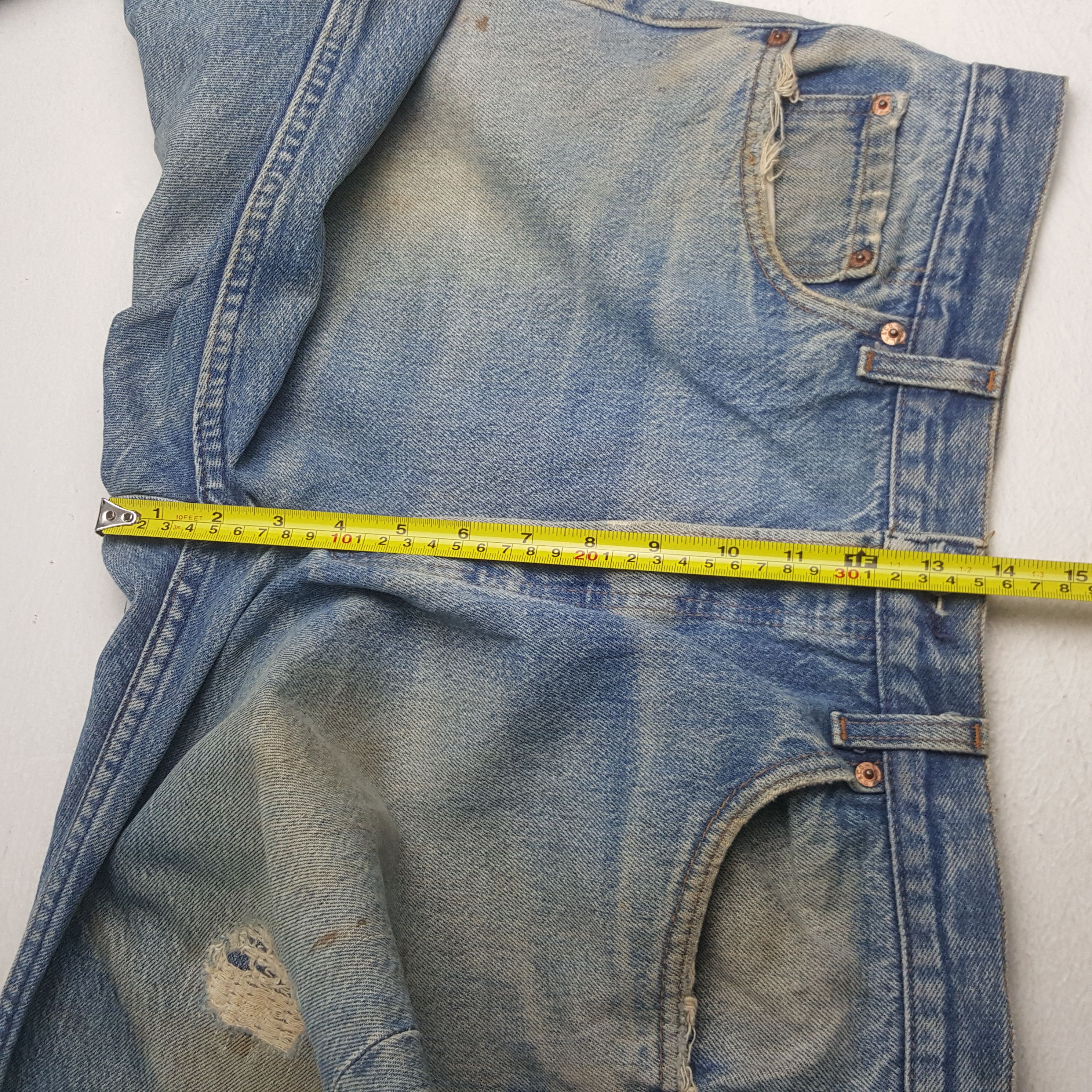 Levi's Vintage Clothing Vintage Levi's 501 Distressed Style Denim Jeans Size US 33 - 8 Thumbnail