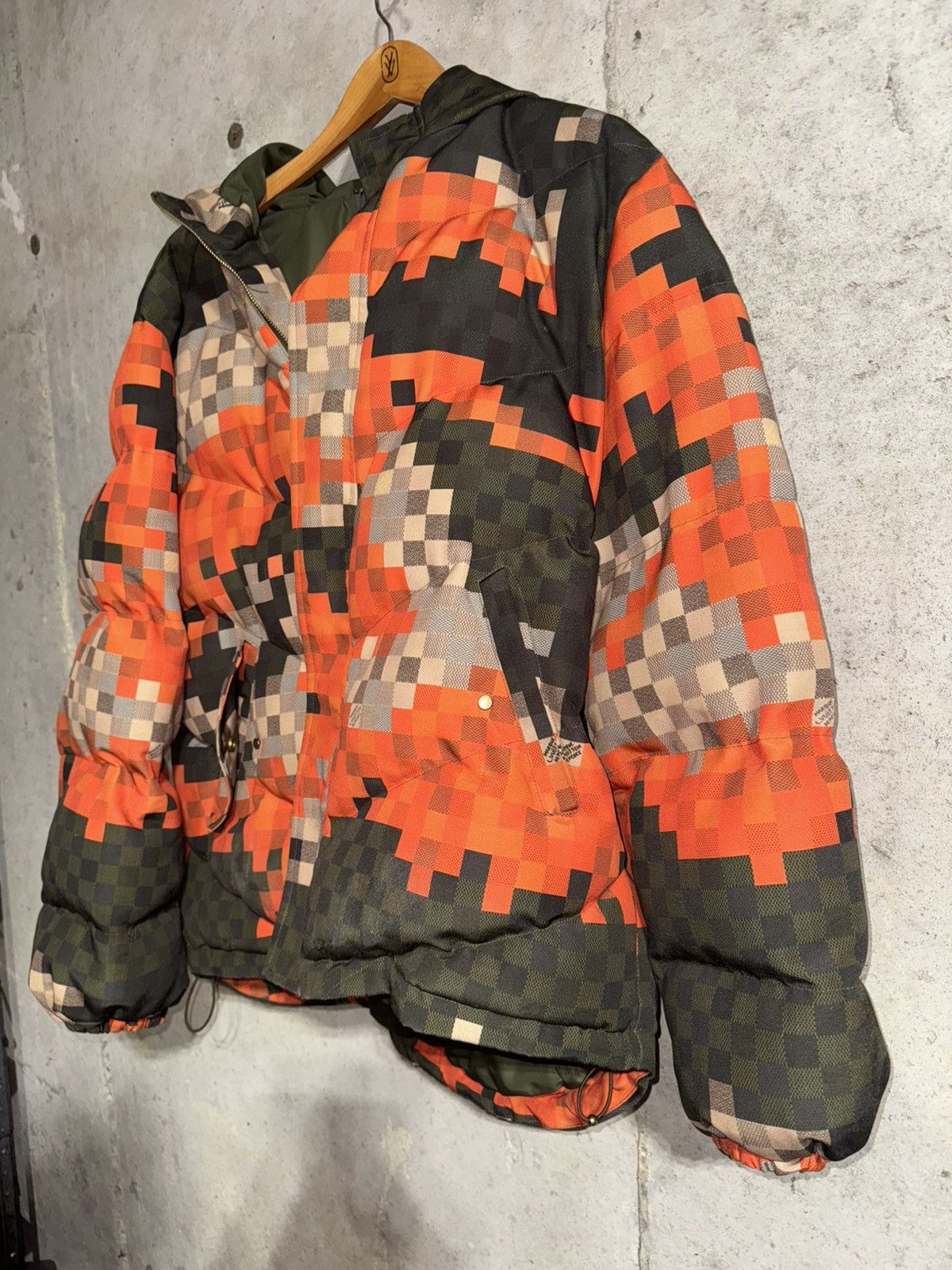 Louis Vuitton Louis Vuitton Pixelated Puffer Jacket FW24 Size US XL / EU 56 / 4 - 10 Thumbnail