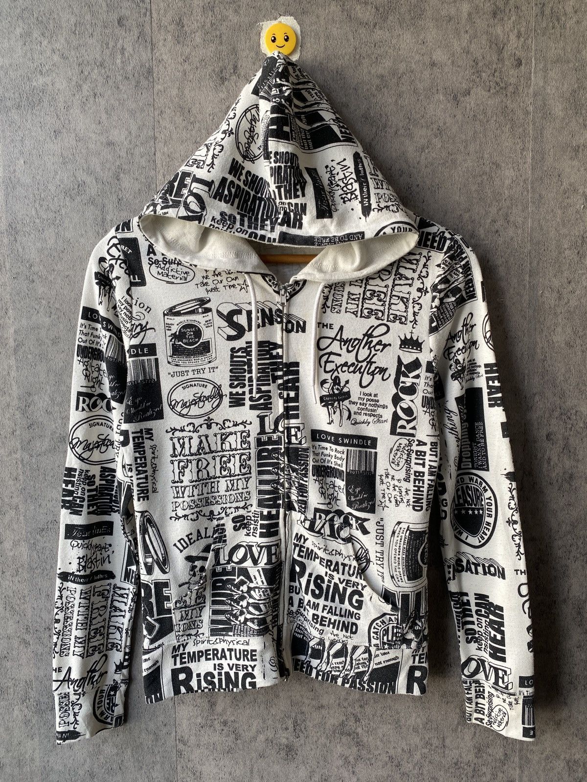 Hysteric Glamour Japanese Brand Fullprint Design Hoodie Size US S / EU 44-46 / 1 - 2 Thumbnail