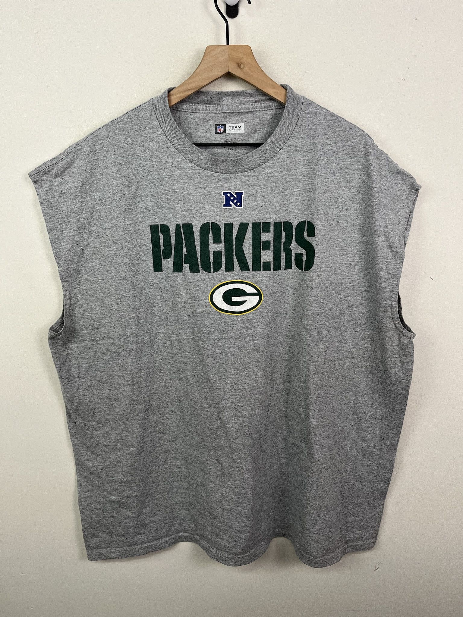 Vintage Vintage Green Bay Packers Football Cutoff T Shirt Size XXL Size US XXL / EU 58 / 5 - 1 Thumbnail