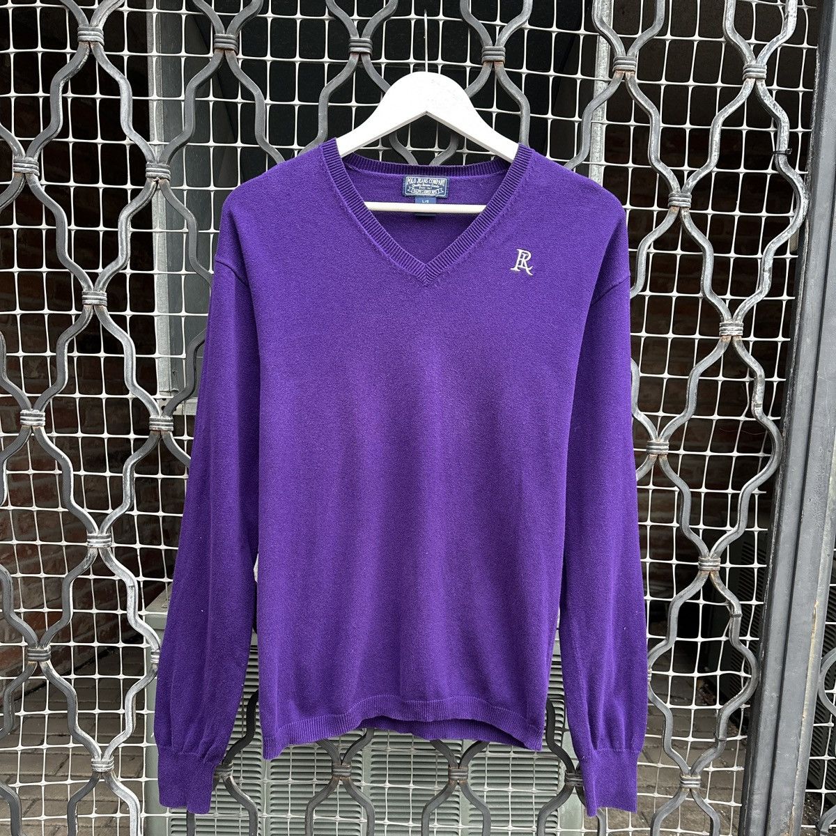 Lauren Ralph Lauren Vintage 90s Polo Jeans Company RL knitted purple sweater V Size US L / EU 52-54 / 3 - 1 Thumbnail