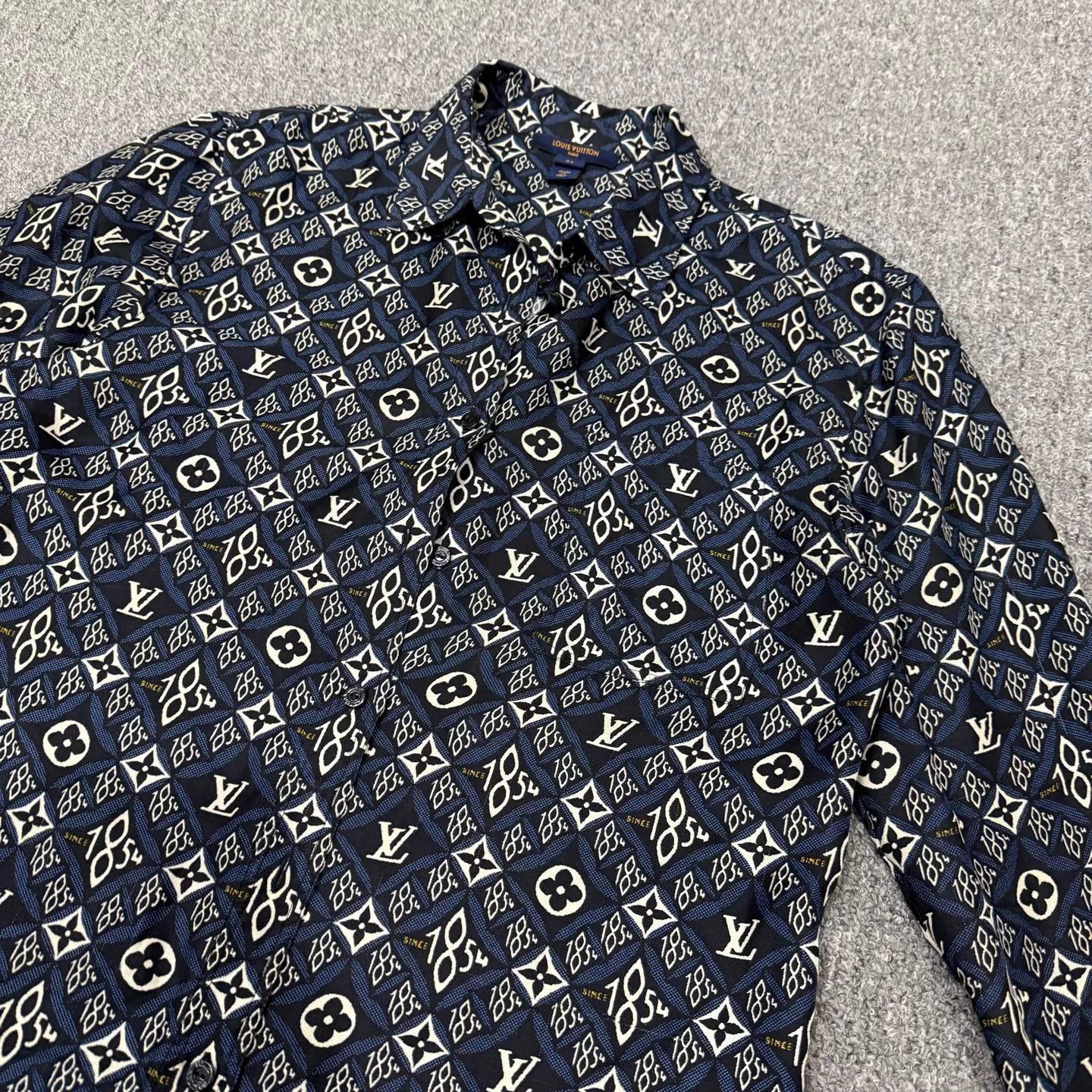 Louis Vuitton LV allover print silk longsleeve shirt 34 98new Size XS / US 0-2 / IT 36-38 - 3 Thumbnail