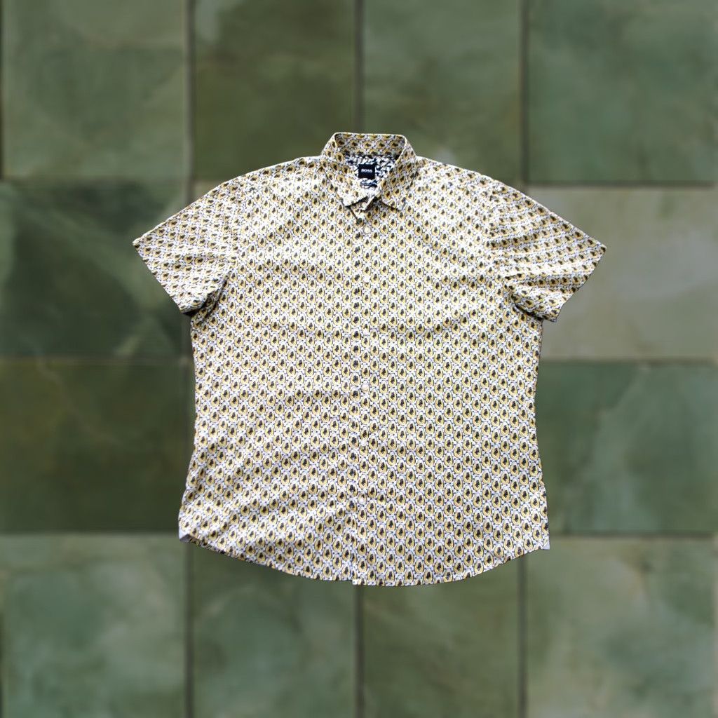 Hugo Boss HUGO BOSS SHIRT CASUAL SHORT SLEEVE SIZE L MENS 100% COTTON BUTTON-DOWN MULTICOLOR Size US L / EU 52-54 / 3 - 1 Thumbnail