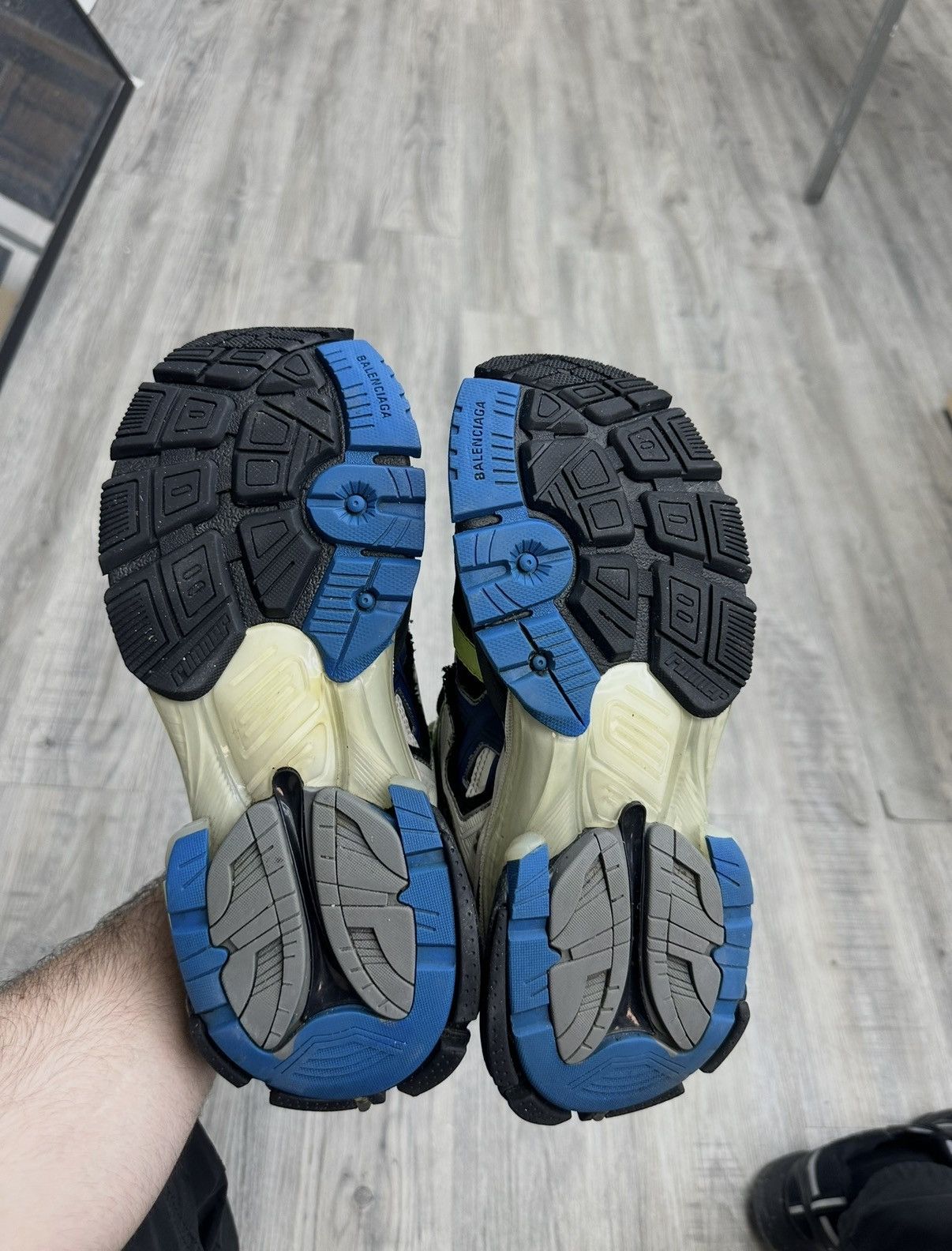 Balenciaga Balenciaga Runner - Green/Black/Silver Size US 9 / EU 42 - 6 Thumbnail