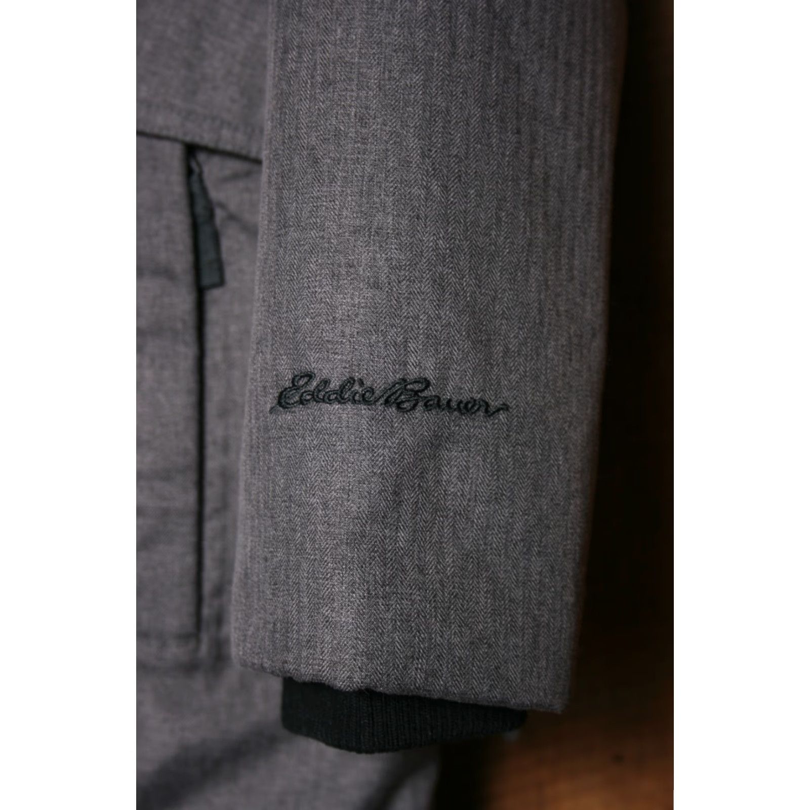 Eddie Bauer VINTAGE Eddie Bauer Weatheredge Superior Gray Hooded Down Stadium Parka Women's M Gray Parka with Detachable Faux Fur Trim Menss? Size M / US 6-8 / IT 42-44 - 4 Thumbnail