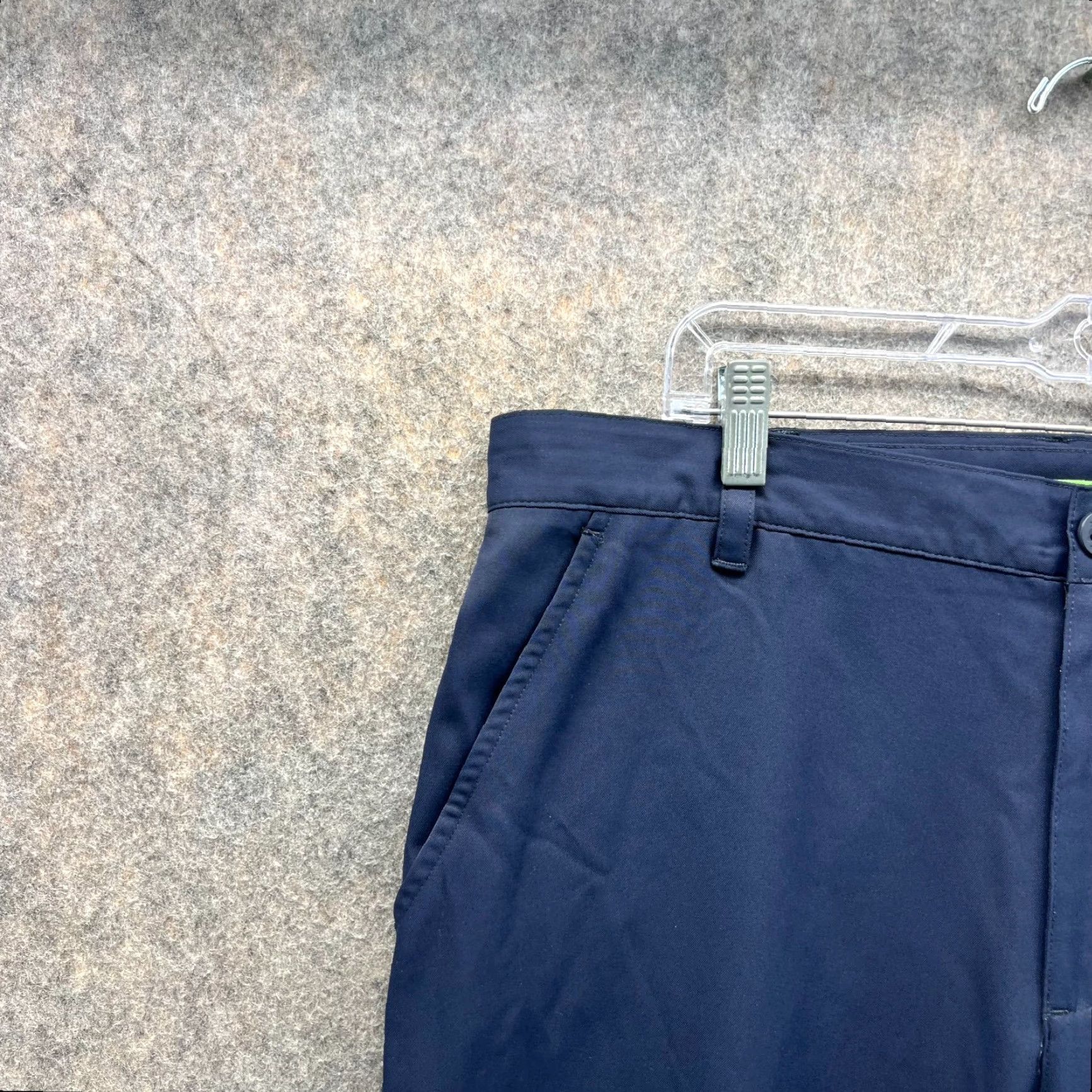 Izod Izod Pants Men 38x32 Chino Flat Front Athletic Black Jeans? (Note: "Jeans" not in original) Size US 38 / EU 54 - 6 Thumbnail