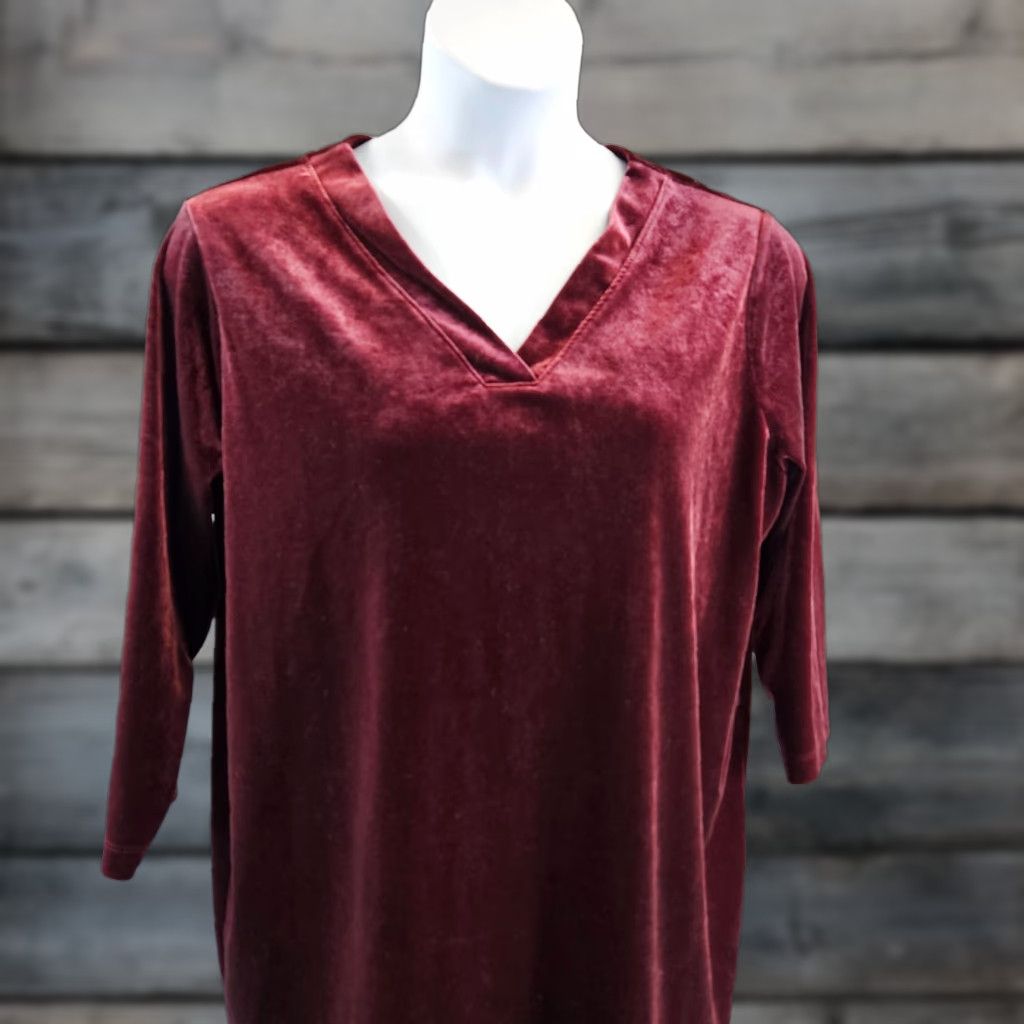 Lands' End Lands End Womens Velvet Top 1X Blouse V-Neck 3/4 Sleeve Red Size XL / US 12-14 / IT 48-50 - 1 Thumbnail