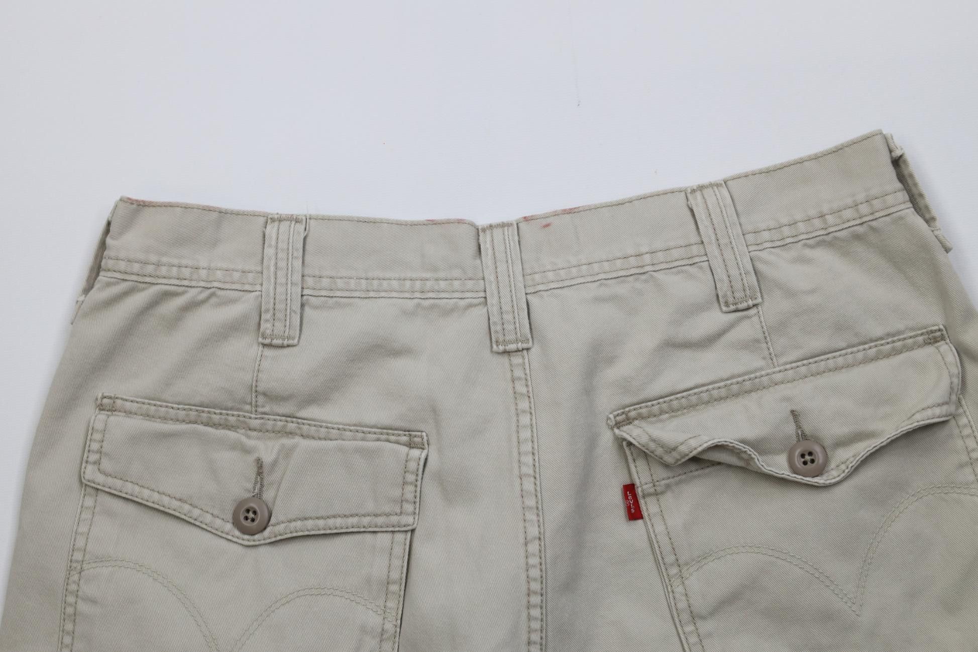 Levi's Vintage Y2K 2004 Levis Baggy Fit Cargo Shorts Beige Khaki Size US 34 / EU 50 - 10 Thumbnail