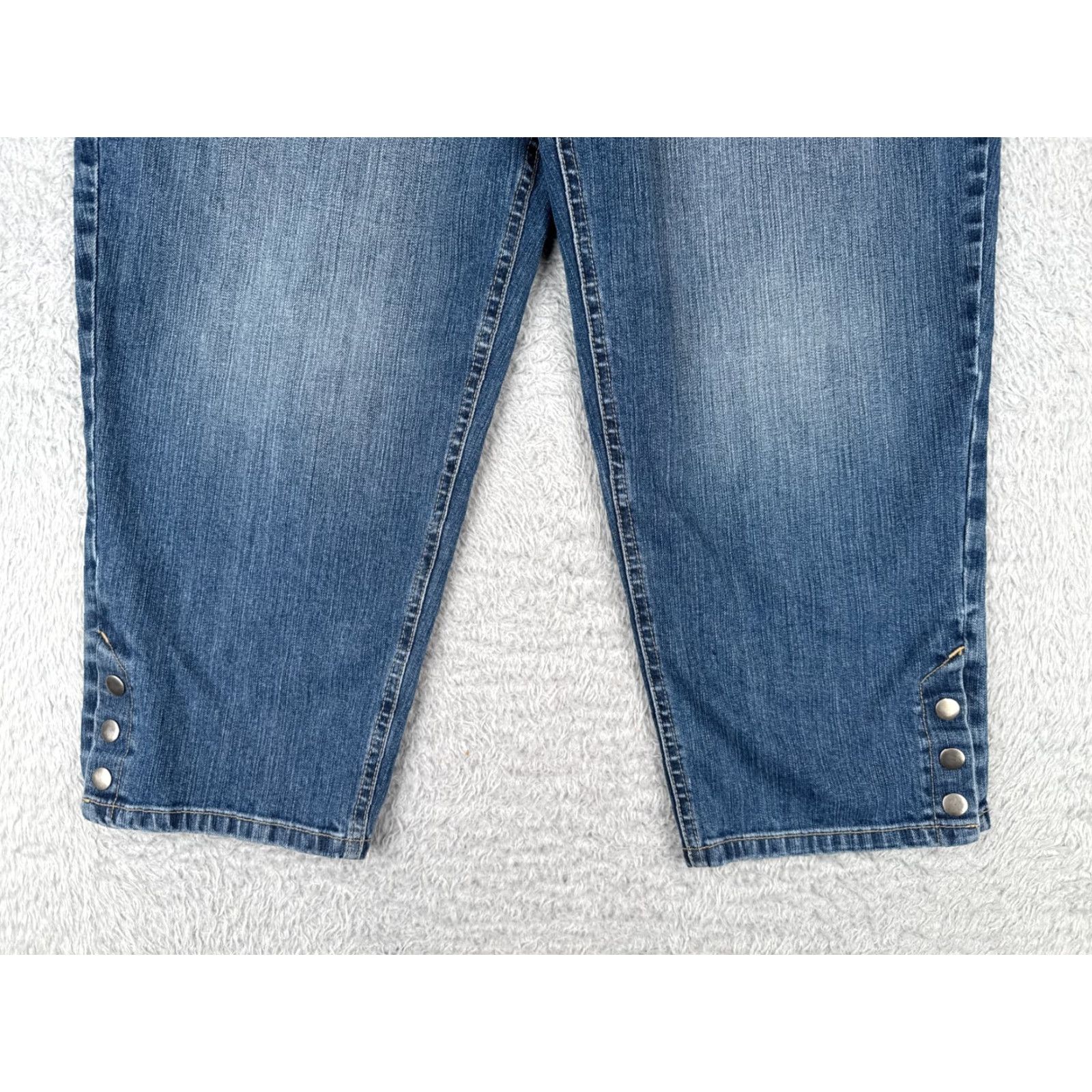 Talbots VINTAGE Talbots Jeans Women 16 Capri Denim Medium Wash 34x23 High Rise Cotton Blend Spring Summer Women Size 38" / US 16 / IT 52 - 2 Thumbnail