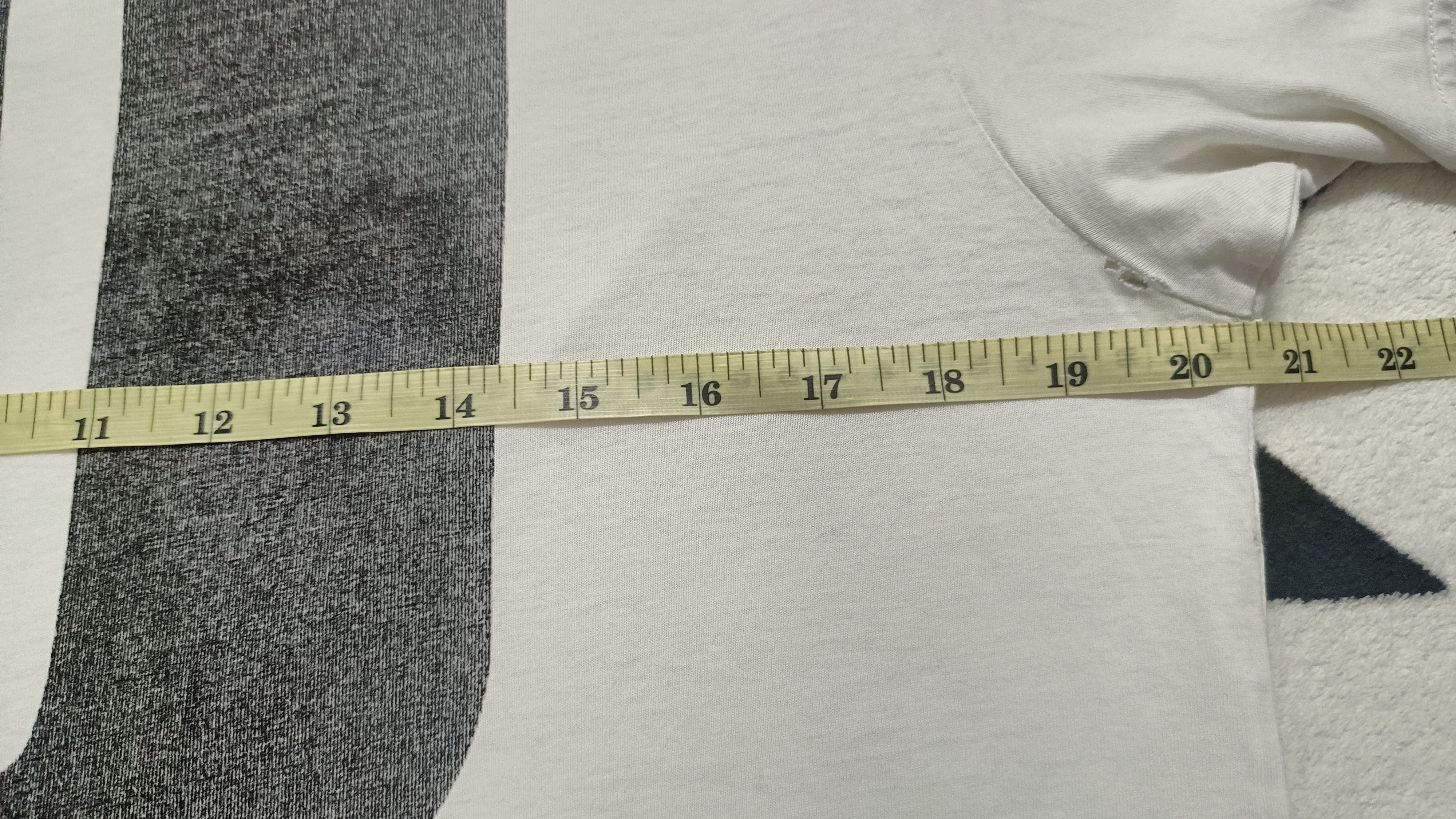 Japanese Brand 🔥🔥 Rare UnderCover Big Logo Tee Size US L / EU 52-54 / 3 - 10 Thumbnail