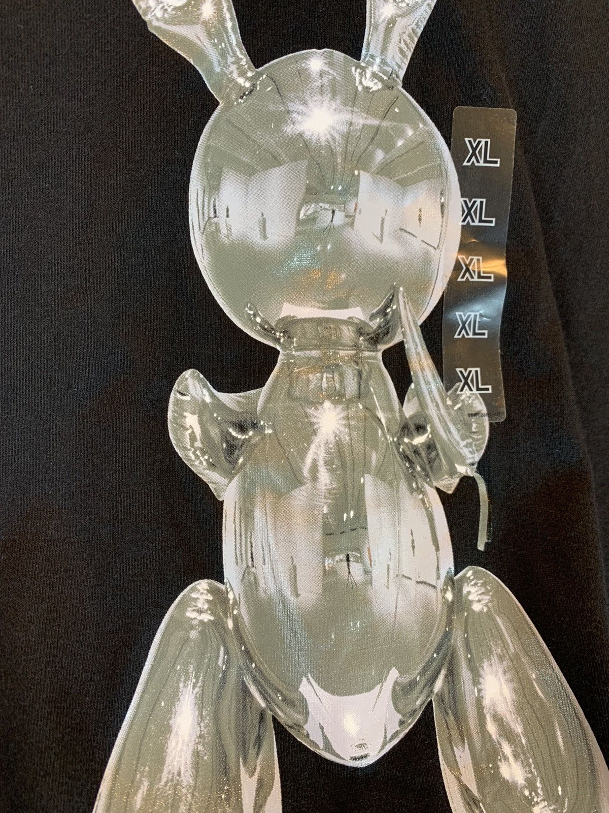 Designer × Uniqlo *RARE* Jeff Koons Rabbit 1986 Art Museum Figure Uniqlo Shirt Size US XL / EU 56 / 4 - 3 Thumbnail