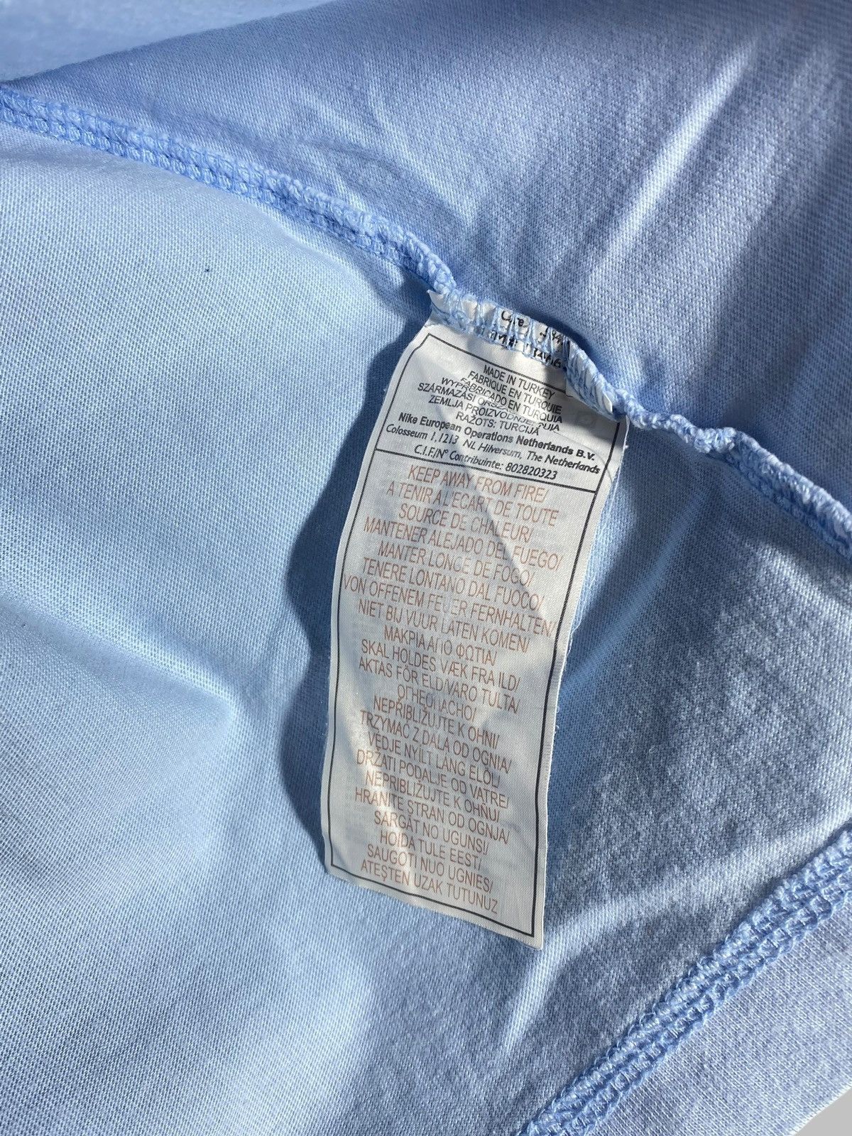 Nike Vintage Nike Y2k Swoosh Logo T-shirt Blue Size US XL / EU 56 / 4 - 9 Thumbnail