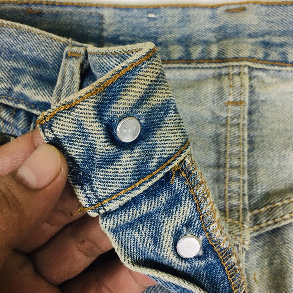 Levi's Vintage Levi’s 501 Distress Made in USA Size US 34 / EU 50 - 11 Thumbnail