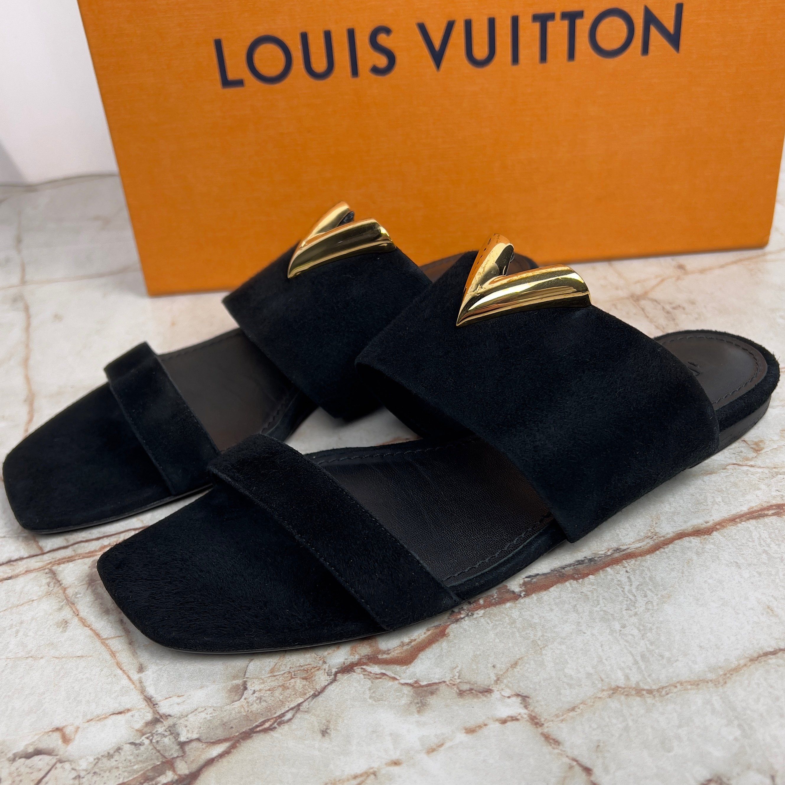 Louis Vuitton Horizon LV Sandal Flat Black Suede Size US 7.5 / IT 37.5 - 1 Thumbnail