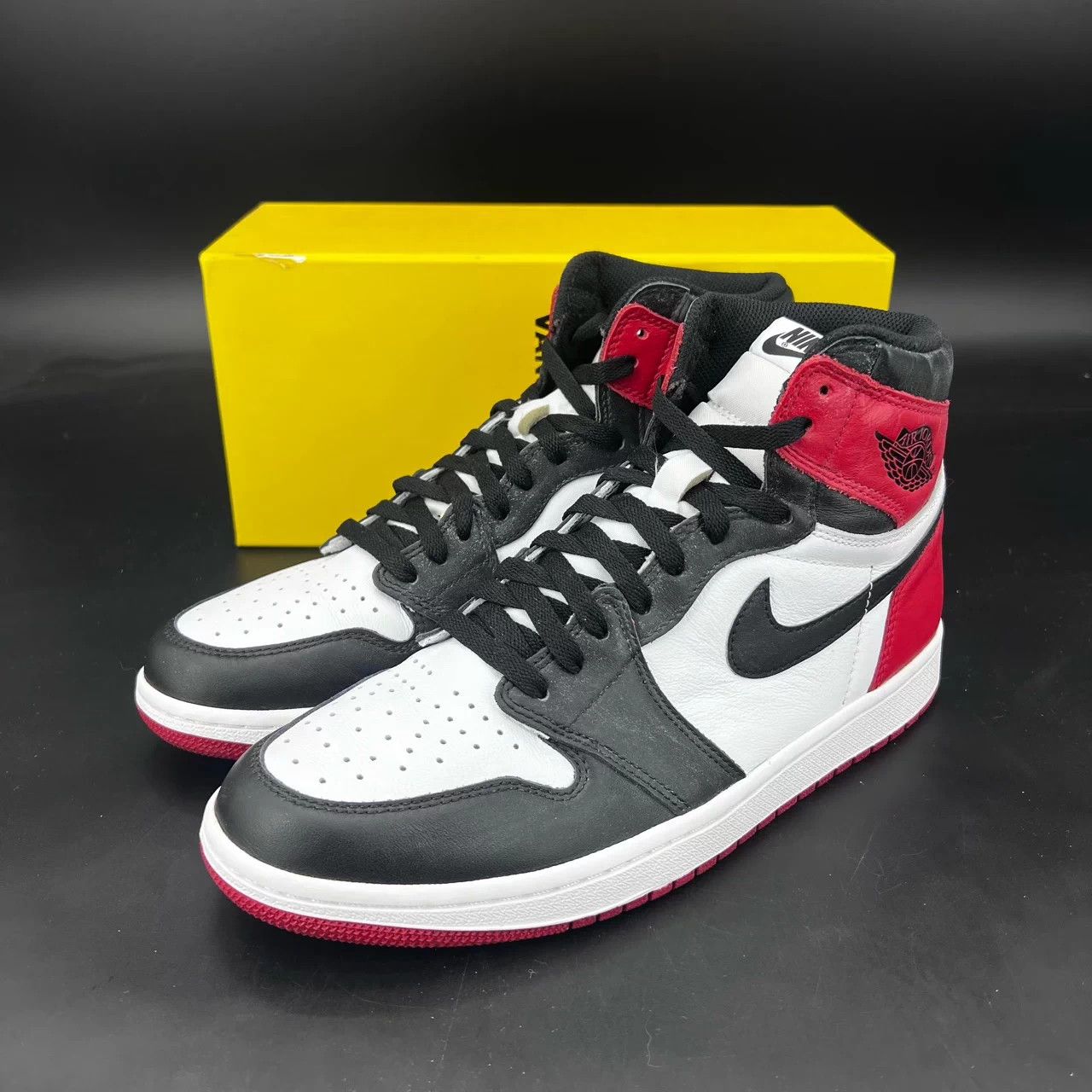 Nike Air Jordan 1 Black Toe 2016 45 Size US 12 / EU 45 - 1 Thumbnail