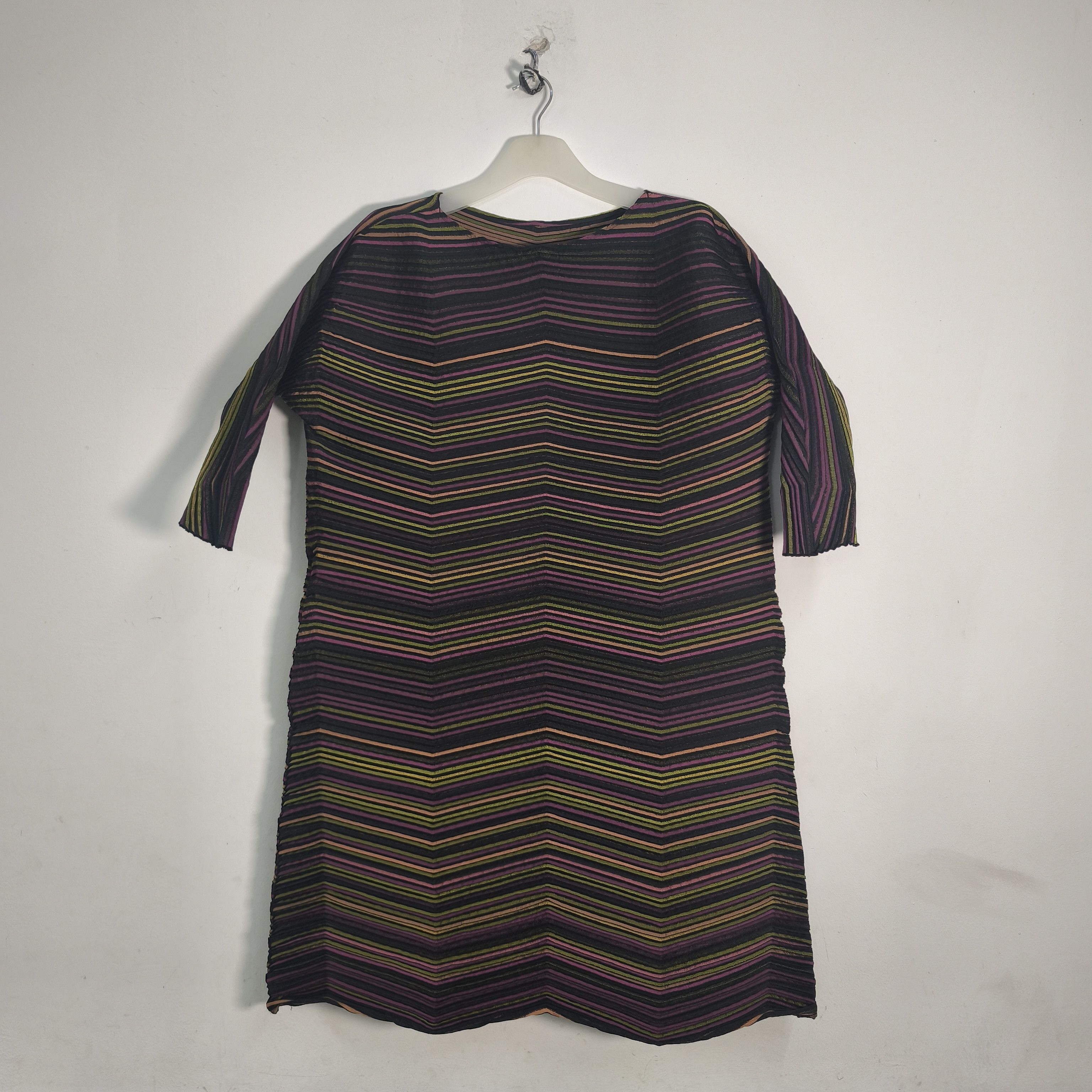 Pleats Please Issey Miyake Issey Miyake Runway Dress – A/W 2015 Zigzag Pleats Size ONE SIZE - 3 Thumbnail