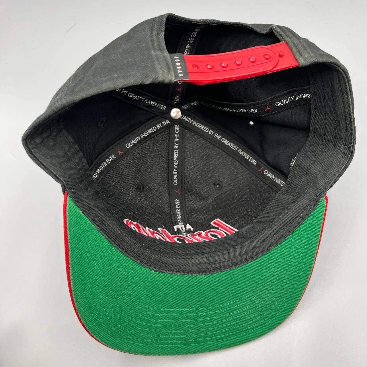 Jordan Brand Air Jordan Hat Men Black Red Embroidered Snap Back Cap Size ONE SIZE - 7 Thumbnail