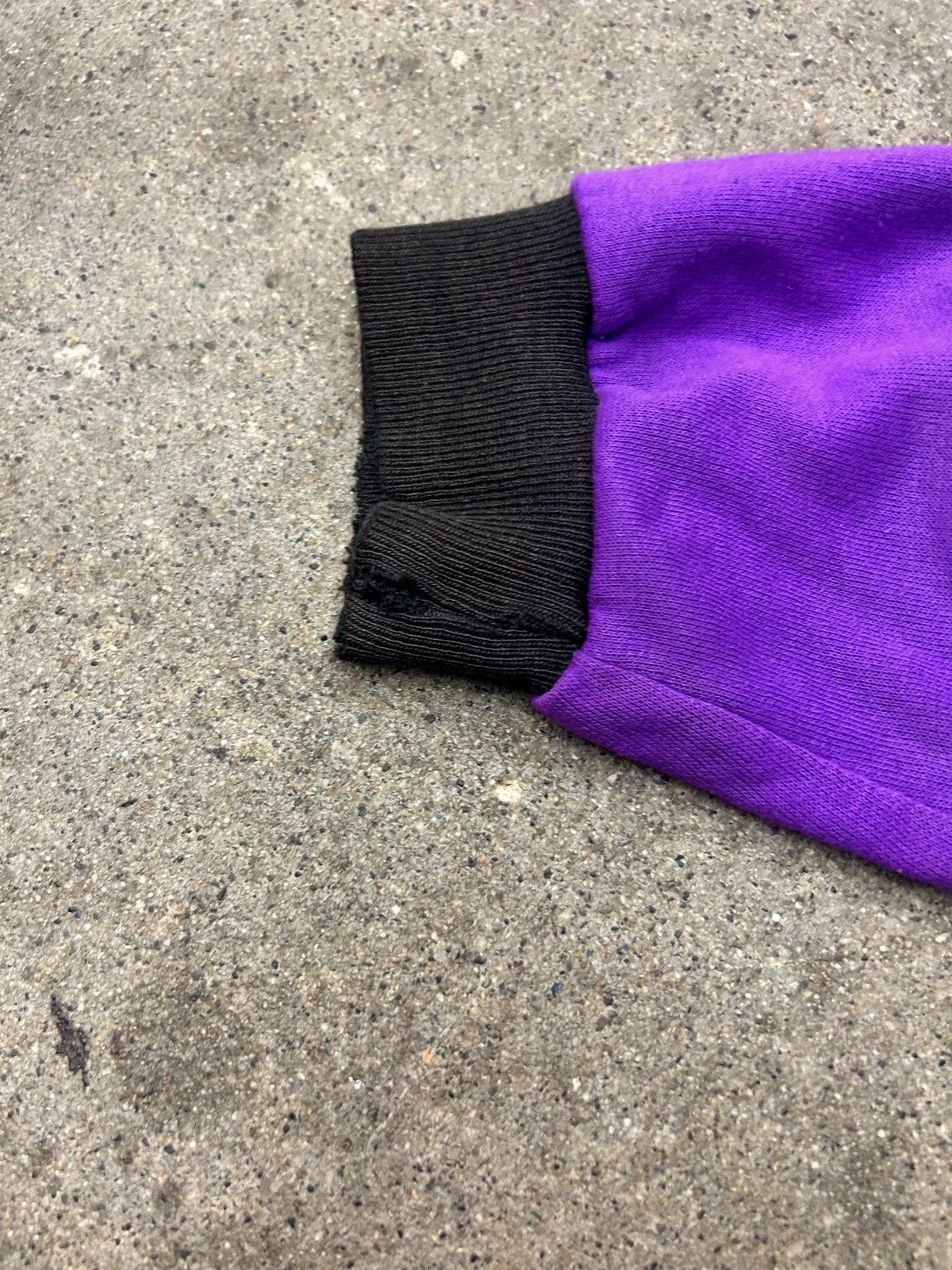 Vintage 90s Vintage New Caladonia Crewneck Large Thrashed Distressed Size US L / EU 52-54 / 3 - 7 Thumbnail