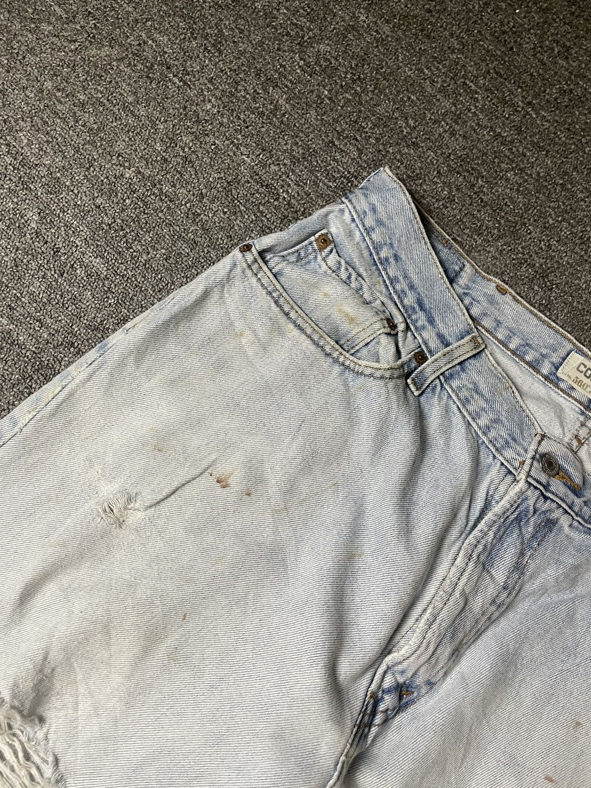 Levi's × Vintage Levis 560 Comfort Fit Ripped Jeans (106) Size US 36 / EU 52 - 5 Thumbnail