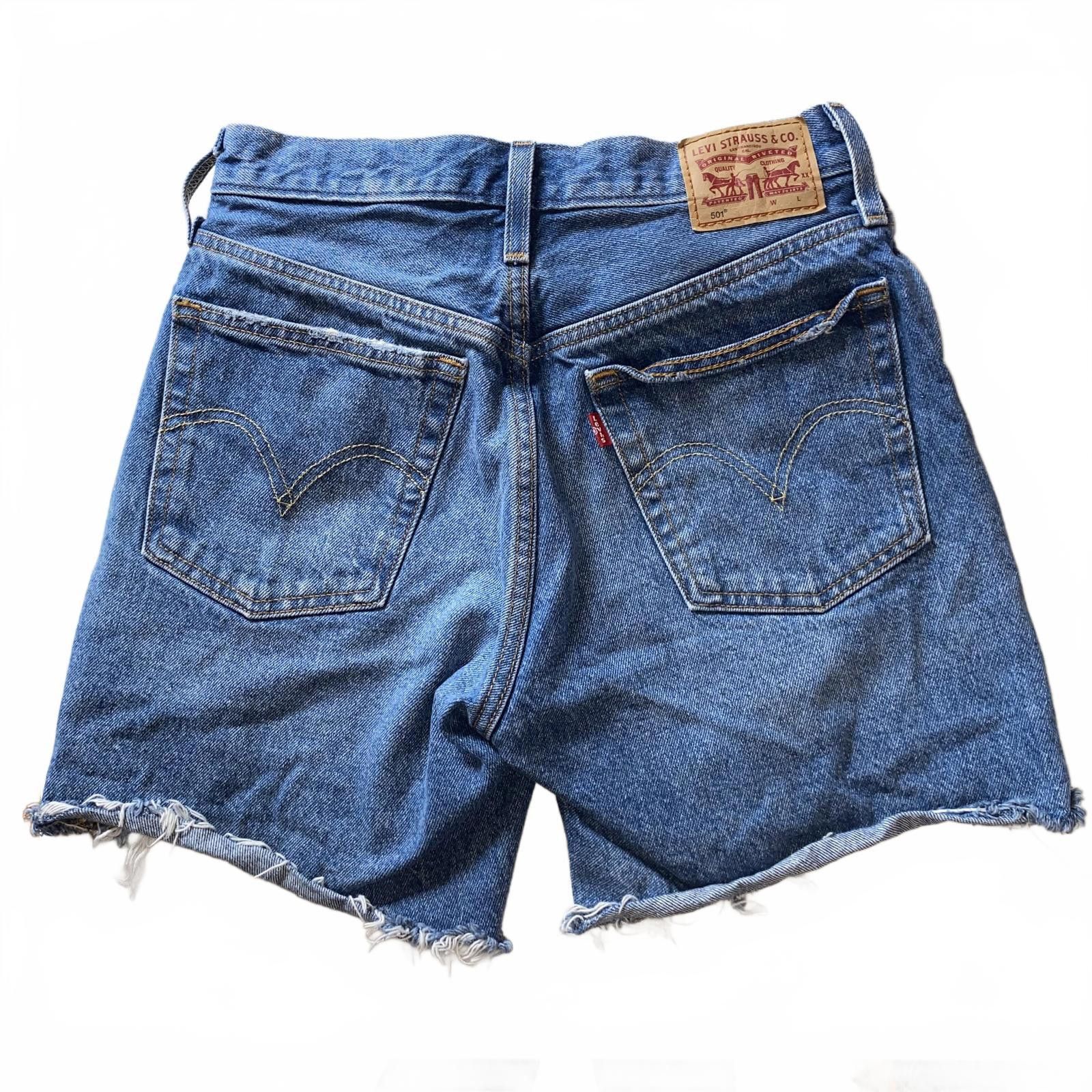 Designer Levis Button Fly Distressed Shorts 26 Size 26" / US 2 / IT 38 - 2 Thumbnail