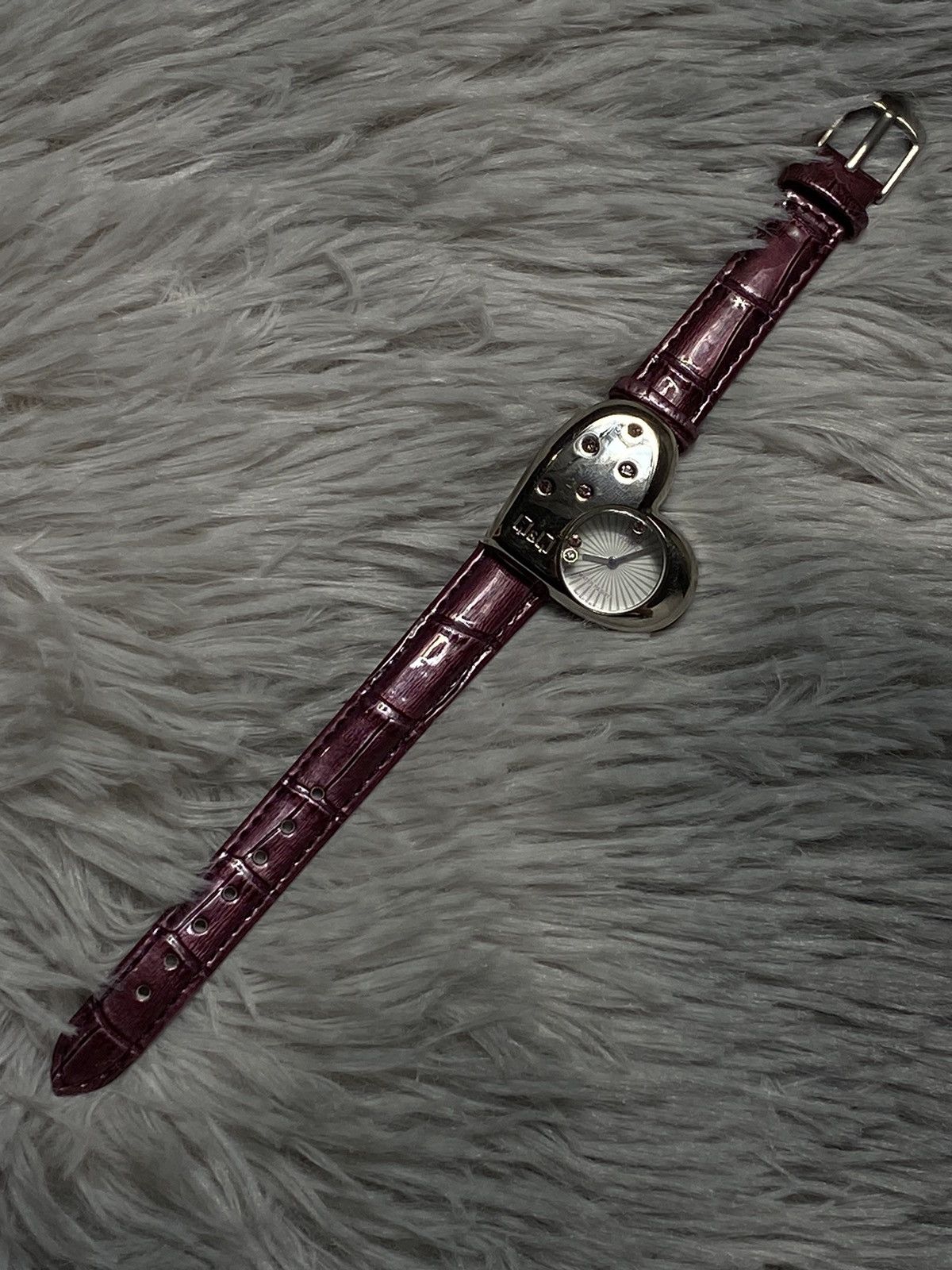 Vintage Heart-Shaped Elegant Watch | Japanese Brand Size ONE SIZE - 5 Thumbnail