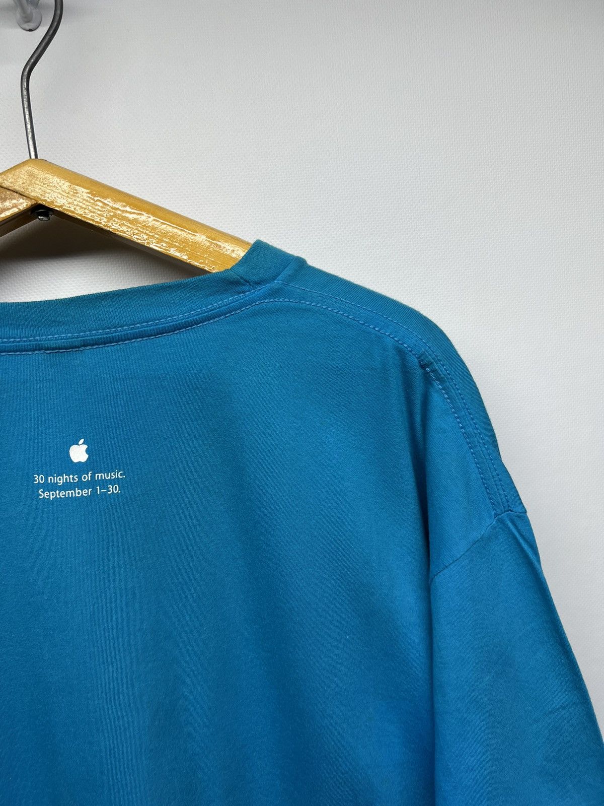 Apple × Vintage Vintage Y2k Apple ITunes Festival London USA T-Shirt 00’s Size US XXL / EU 58 / 5 - 14 Thumbnail