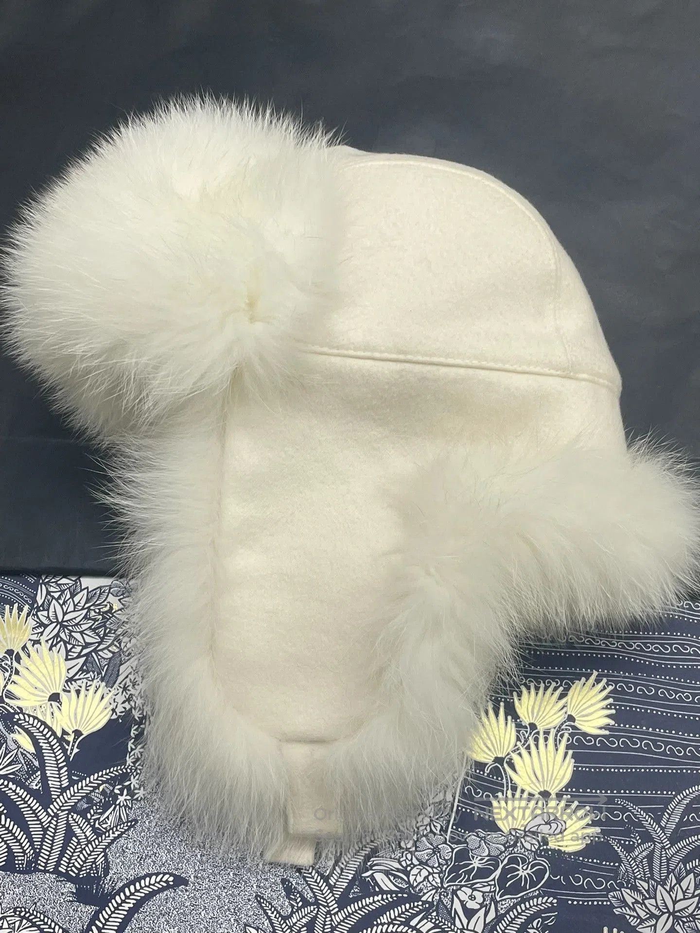 Loro Piana Loro Piana White Cashmere Fox Fur Hat. Size ONE SIZE - 3 Thumbnail