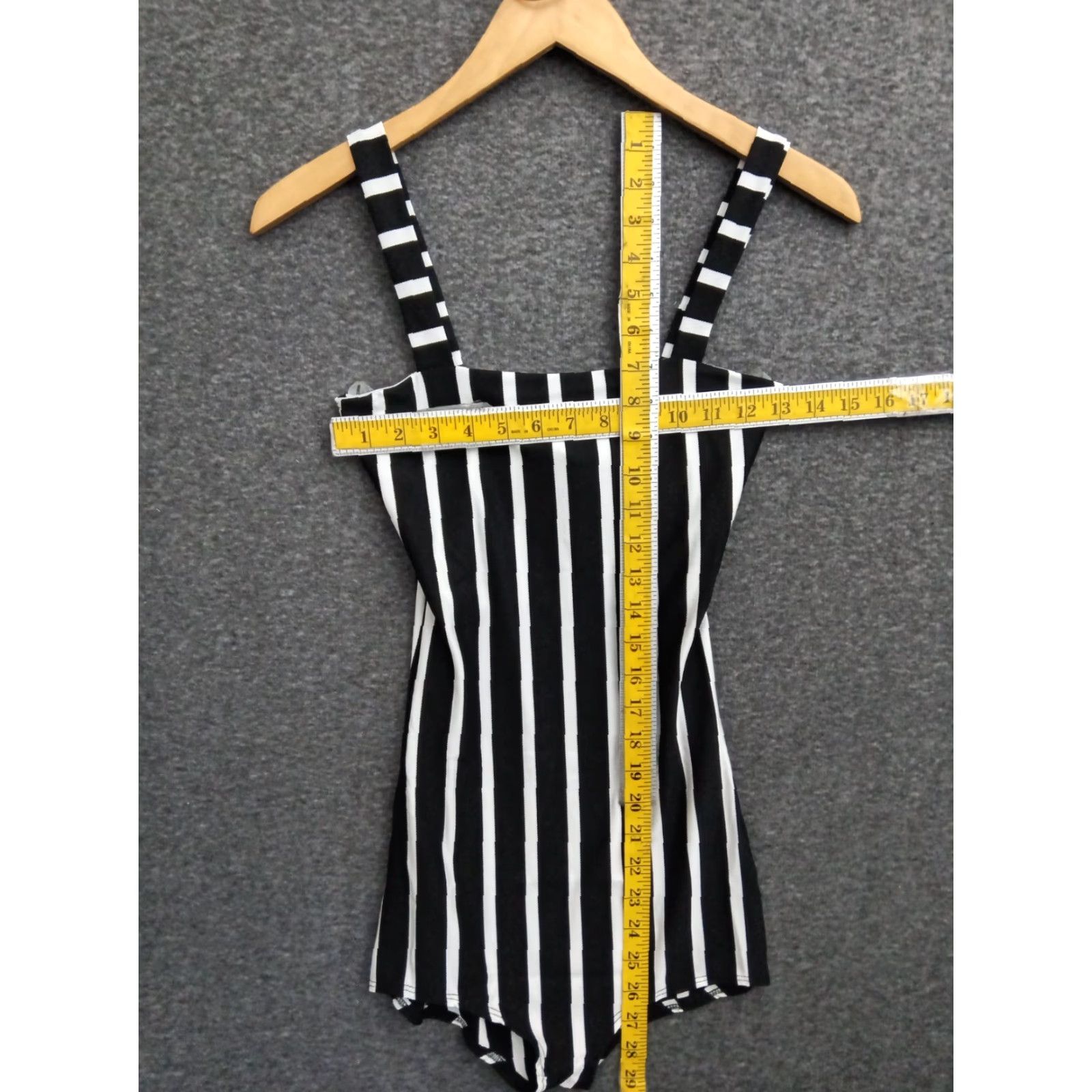 Vintage Codigo One Piece Swimsuit Women’s Black/White Striped One Piece S Beach 90s? Size ONE SIZE - 4 Thumbnail