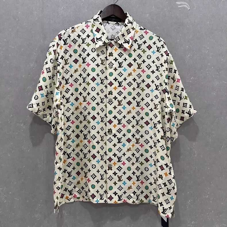 Louis Vuitton Louis Vuitton Logo Full Print Single Breasted Silk Short Sl Size US XL / EU 56 / 4 - 1 Thumbnail