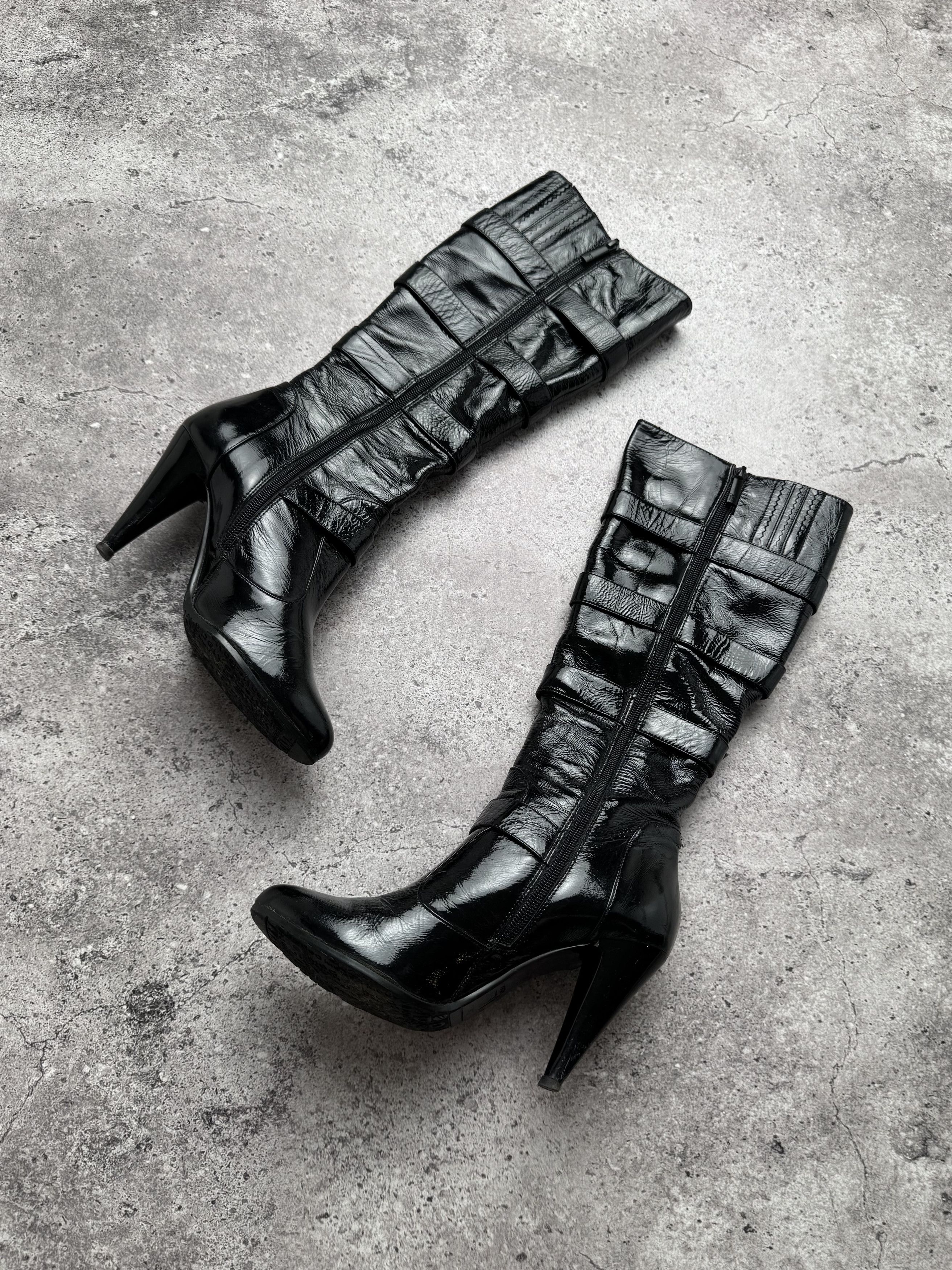 Japanese Brand Vintage Patent Leather Boots With Straps C672(V289)(E8) Size US 6 / IT 36 - 4 Thumbnail