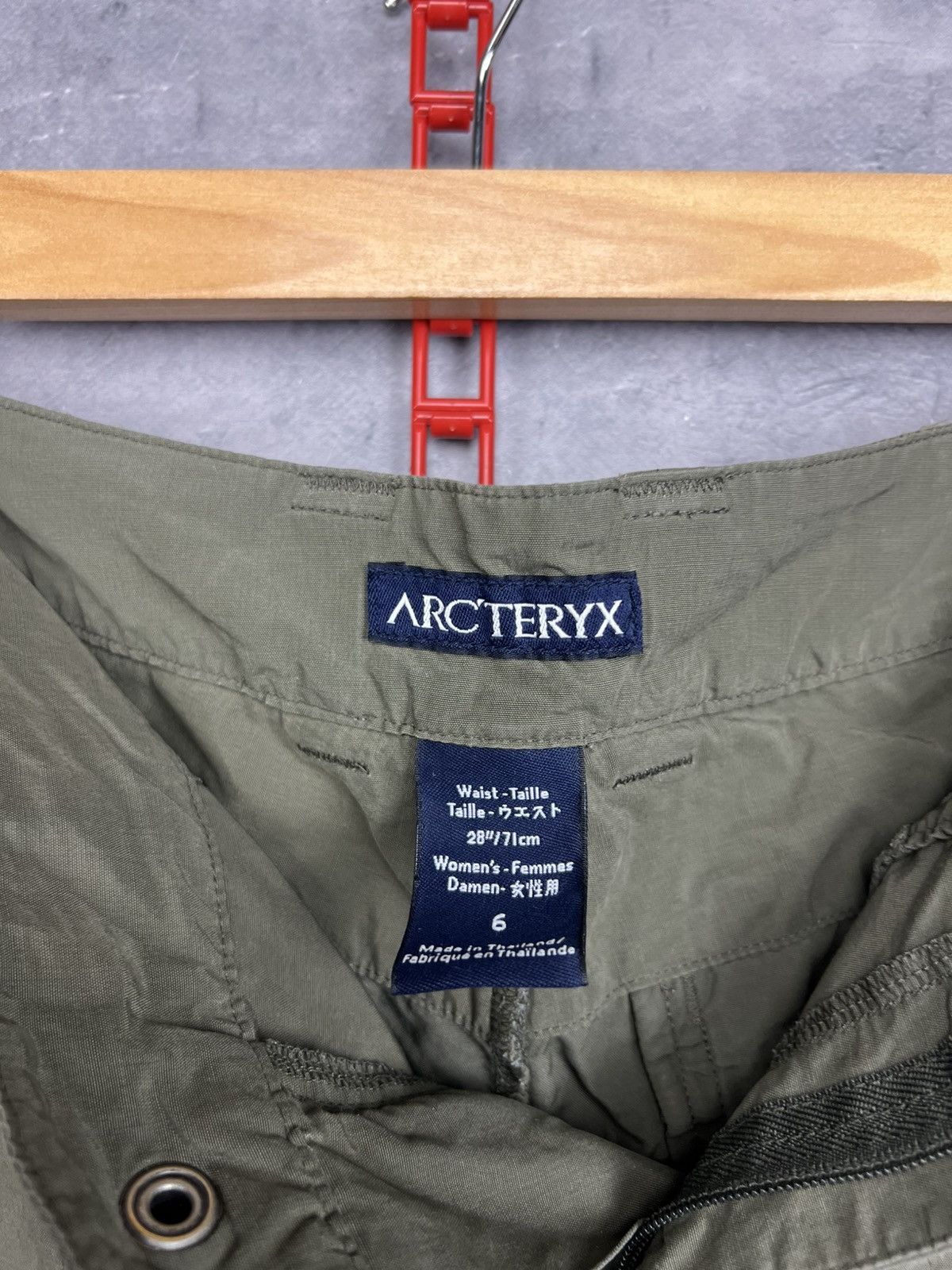 Arc'teryx Arc'teryx Women's Olive Green High Rise Straight Leg Pants 6 Size 28" / US 6 / IT 42 - 13 Thumbnail