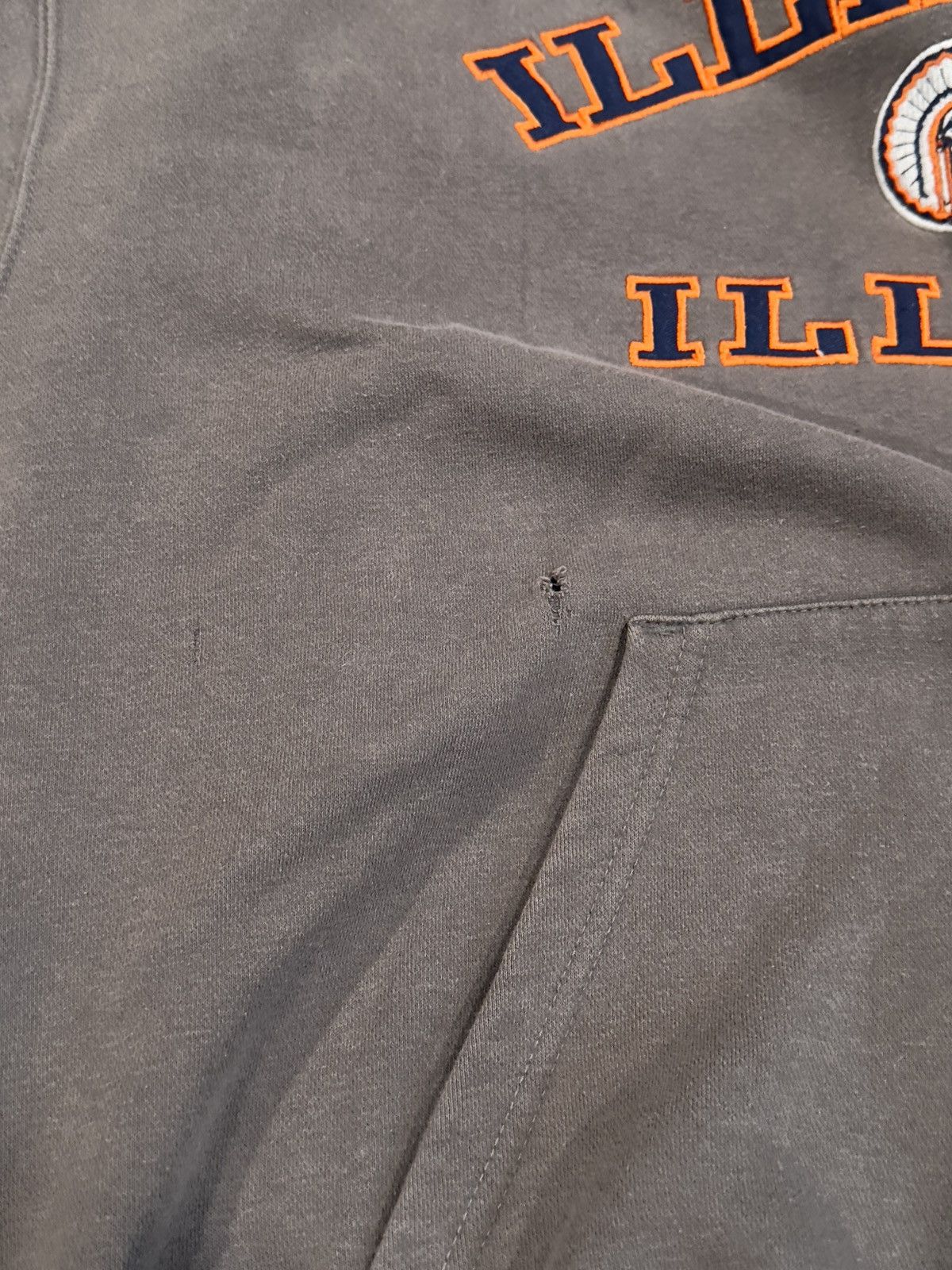 Nike × Vintage Vintage Illinois Illini Sweater Size US XL / EU 56 / 4 - 7 Thumbnail