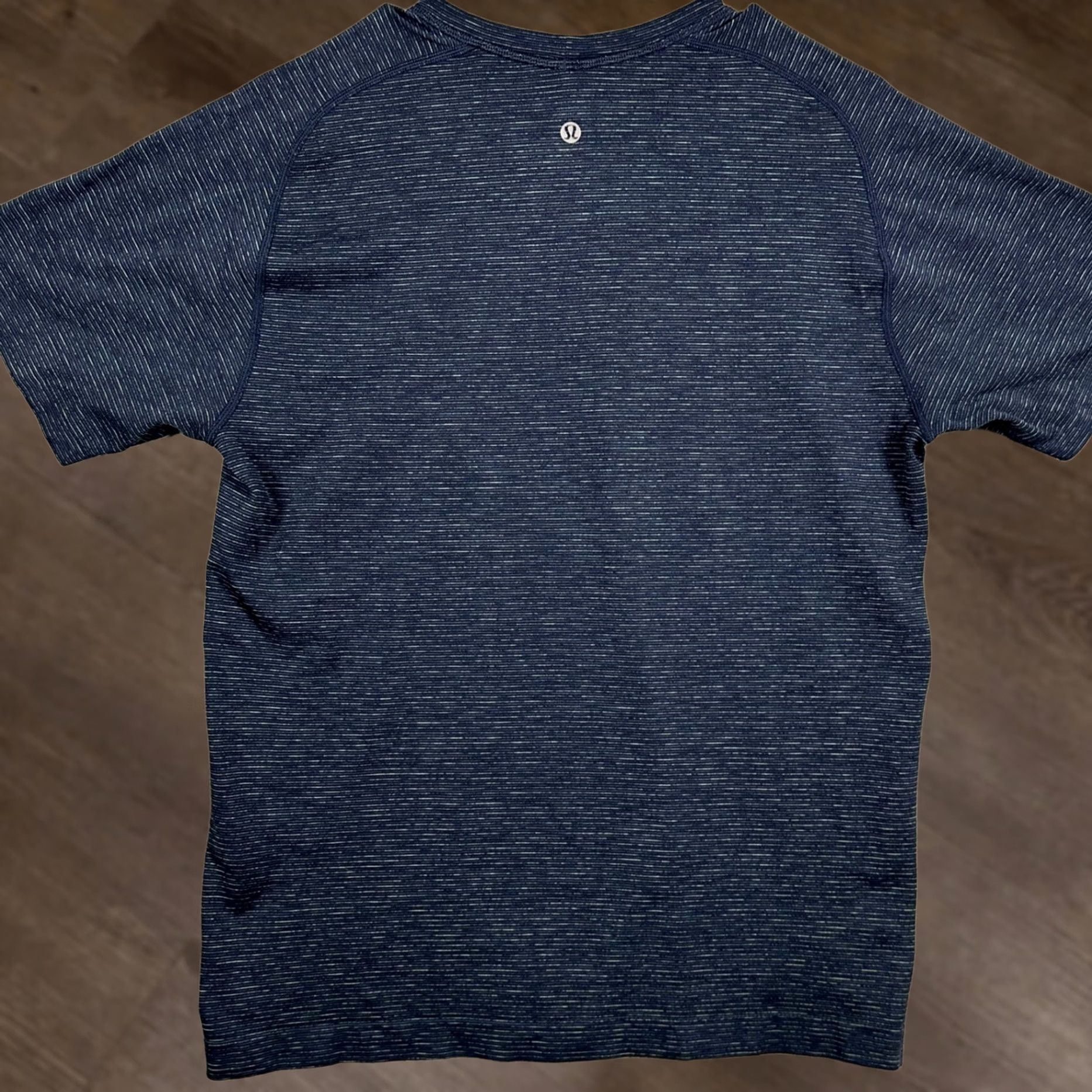 Lululemon Lululemon T-Shirt Tee Mens Medium Blue Neon Green Stripe Workout Logo Short Sleeve Crew Neck Athletic Breathable Size US M / EU 48-50 / 2 - 1 Thumbnail