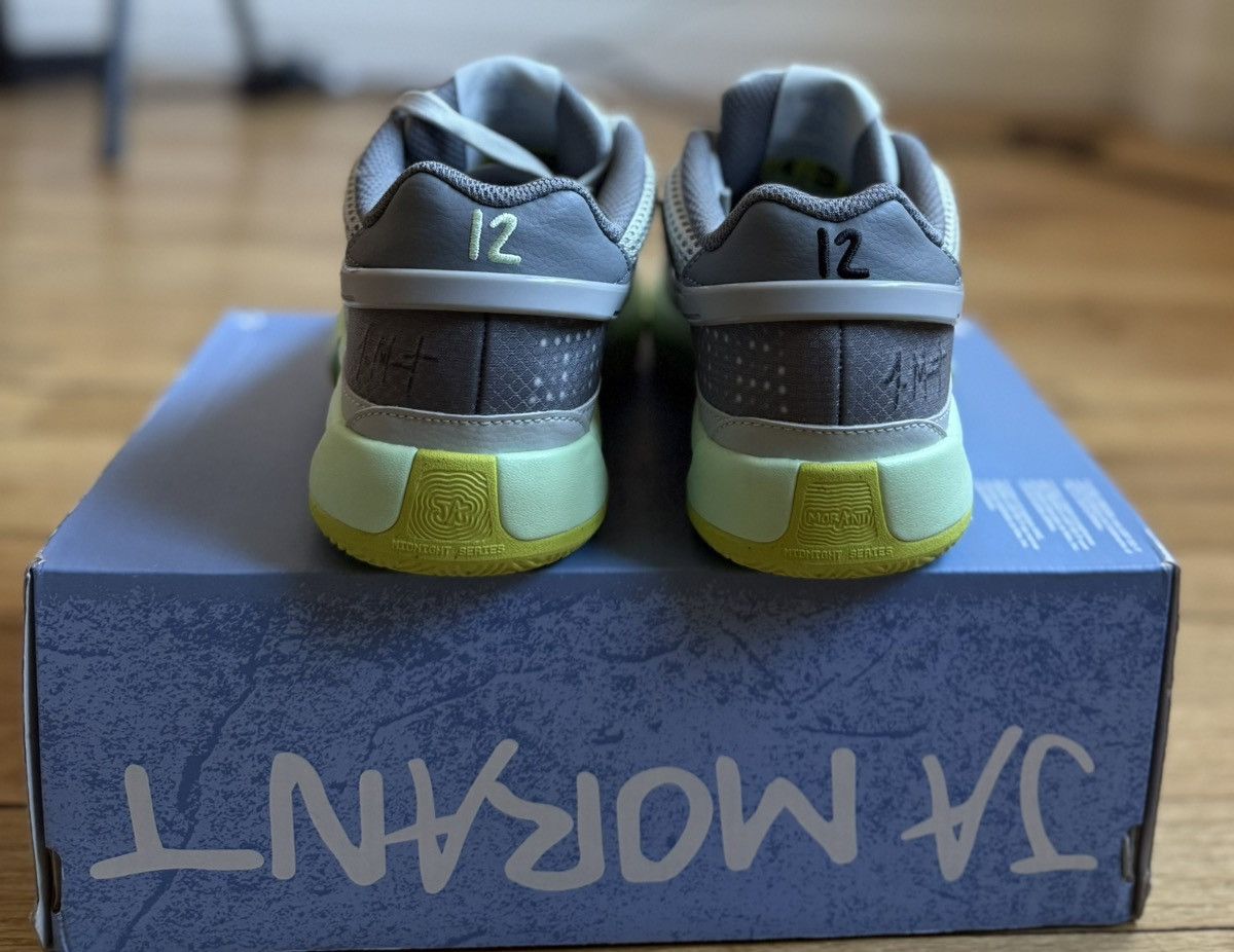 Nike JA 1 (GS) Size US 4.5 / IT 34.5 - 9 Thumbnail