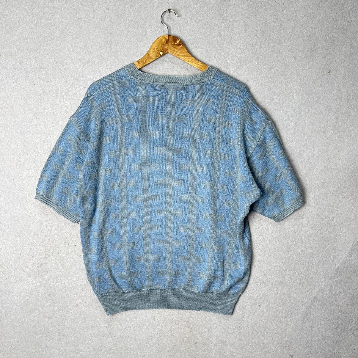 Yves Saint Laurent Vintage Yves Saint Laurent Tricots Pattern Knit Sweater Size US L / EU 52-54 / 3 - 6 Thumbnail