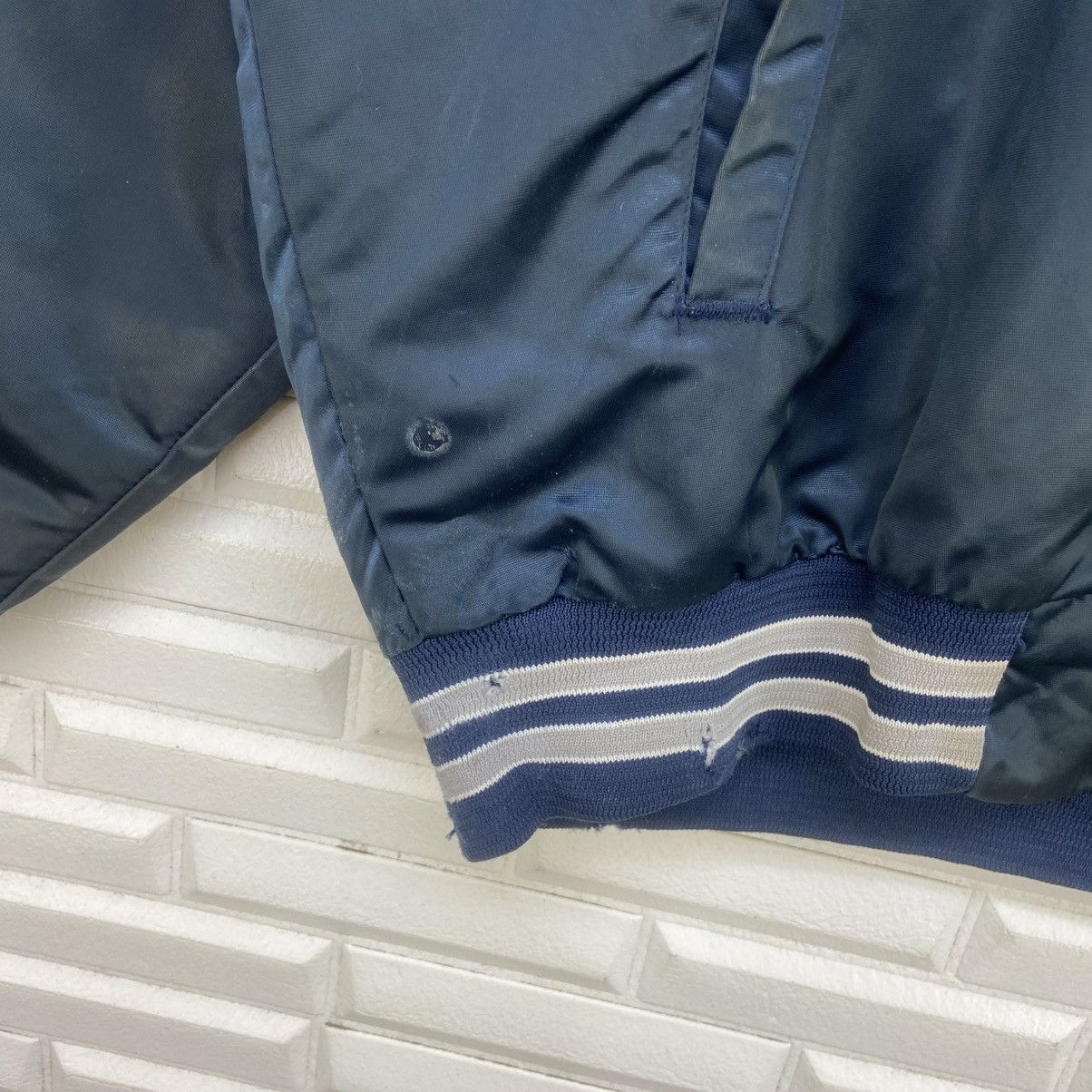 NFL Vintage NFL Cowboys by Chalk Line Big Logo Jacket Size US XL / EU 56 / 4 - 7 Thumbnail
