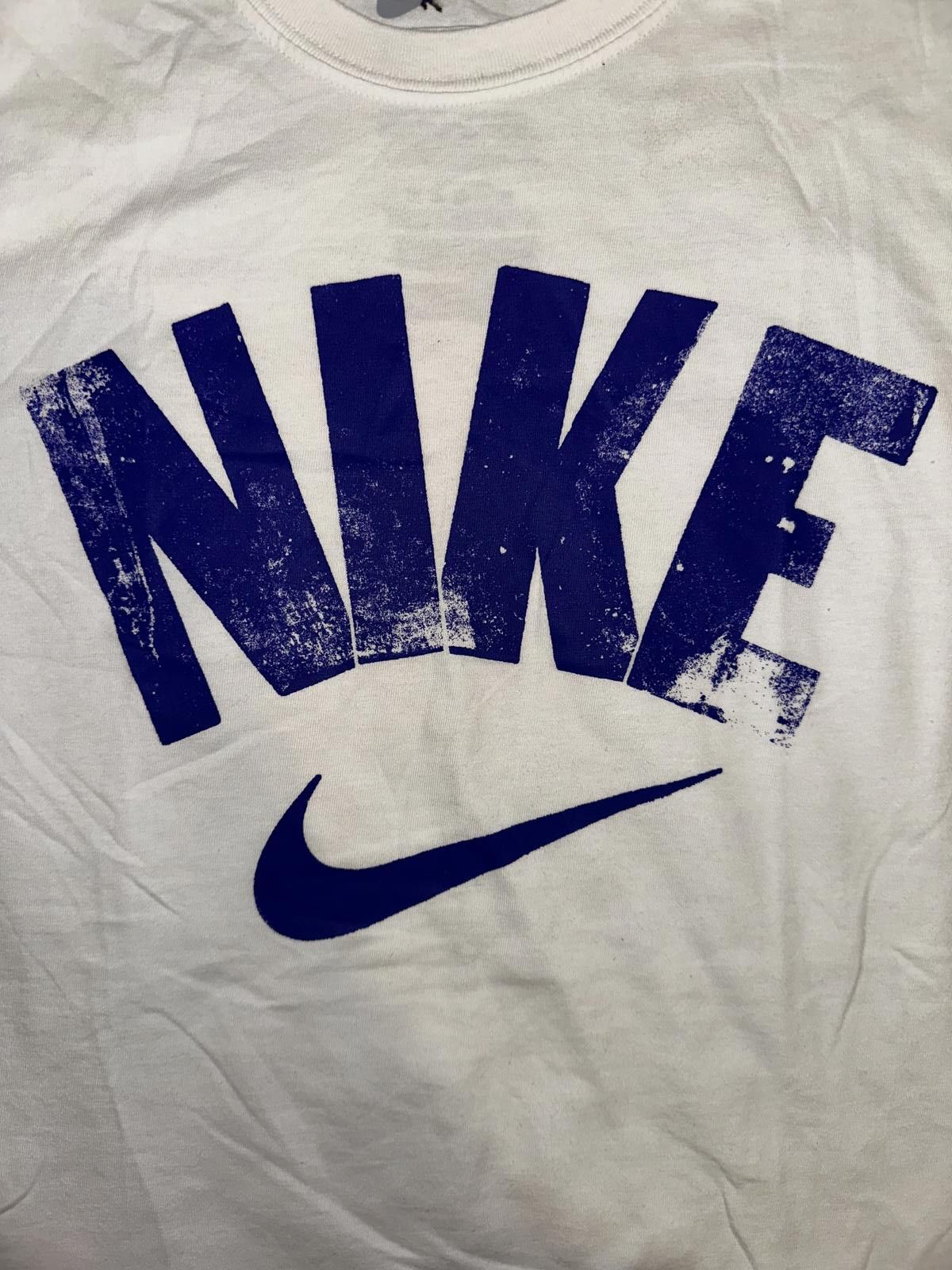 Nike Vintage Nike Men’s Dri-Fit Central Big Logo White T-Shirt 2011 Size US M / EU 48-50 / 2 - 4 Thumbnail