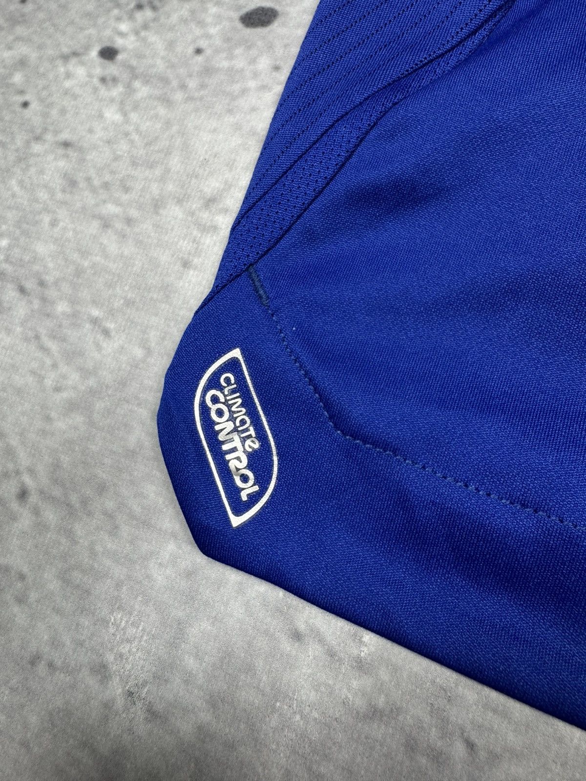 Umbro Everton 2008-2009 Umbro Football Jersey Size US M / EU 48-50 / 2 - 8 Thumbnail