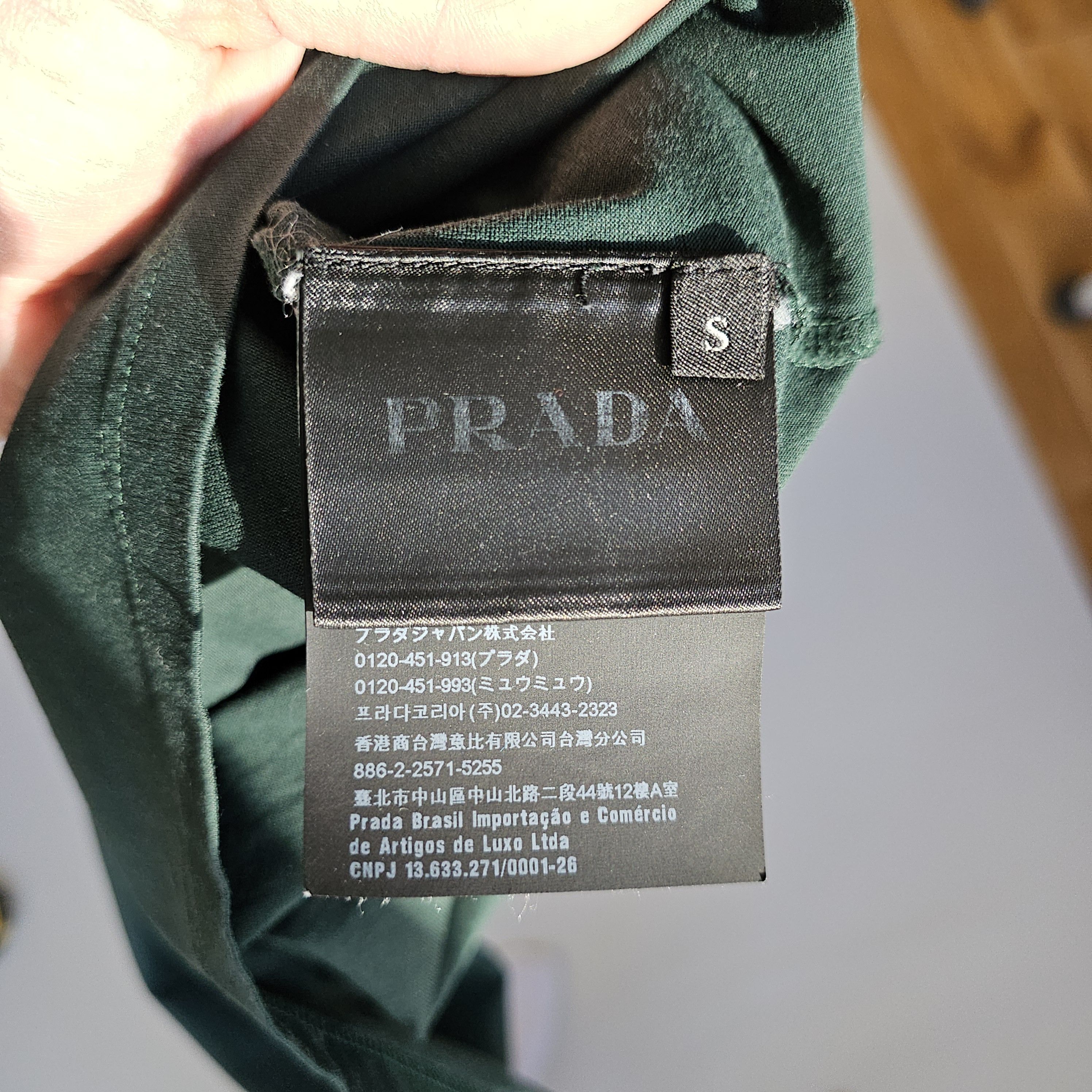 Prada Prada Milano T-shirt Black Tab Pocket Mens size S Size US S / EU 44-46 / 1 - 7 Thumbnail