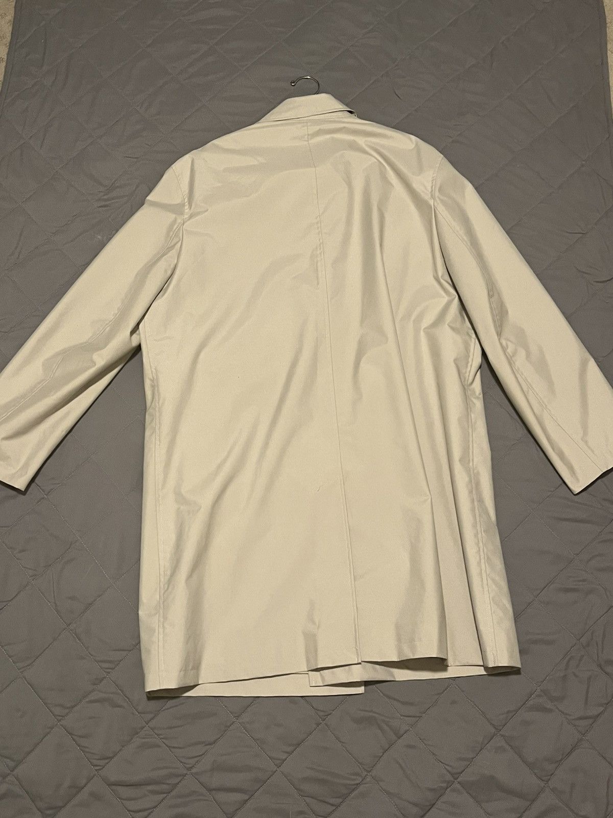 Burberry × Vintage Burberry London vintage trench coat Size US L / EU 52-54 / 3 - 4 Thumbnail