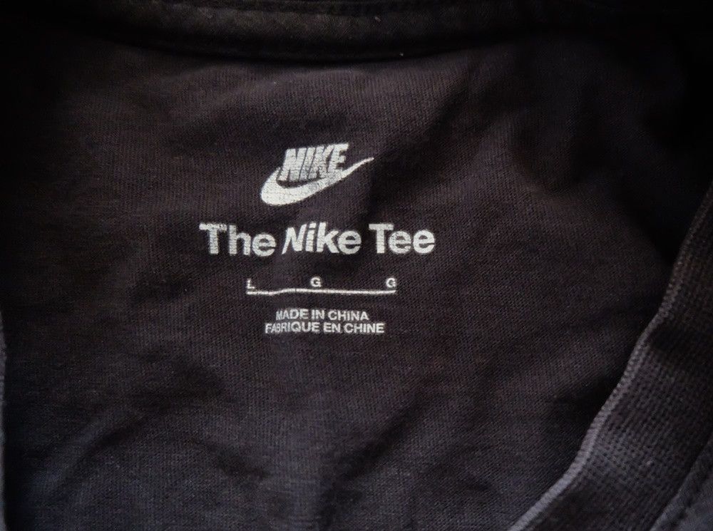 Nike Nike “Authorized Personnel Only” Tee Size US M / EU 48-50 / 2 - 3 Thumbnail