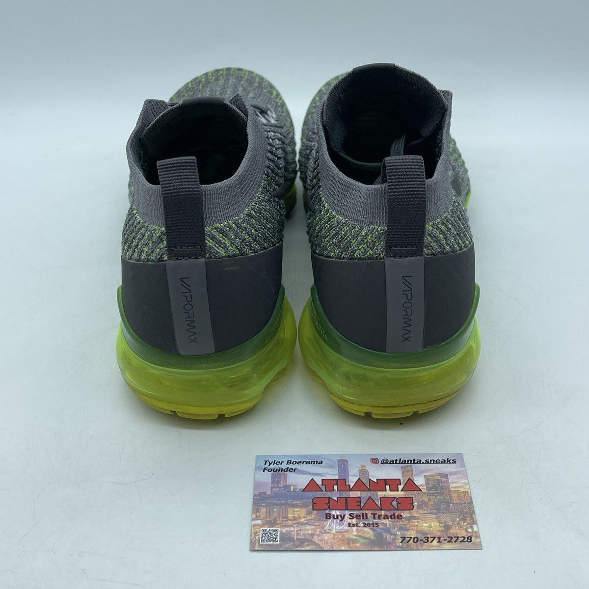Nike Air vapormax flyknit grey volt Size US 9 / EU 42 - 3 Thumbnail