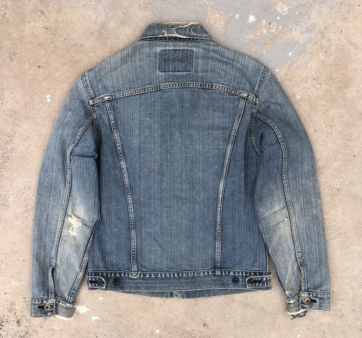 Edwin Vintage Edwin Distressed Denim Jacket Size US M / EU 48-50 / 2 - 4 Thumbnail