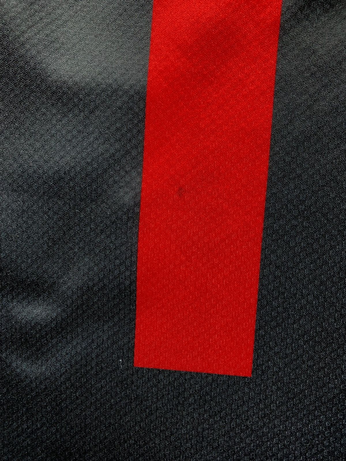 Puma × Vintage Vintage AC Milan soccer jersey size M puma Joshua rare Size US M / EU 48-50 / 2 - 7 Thumbnail