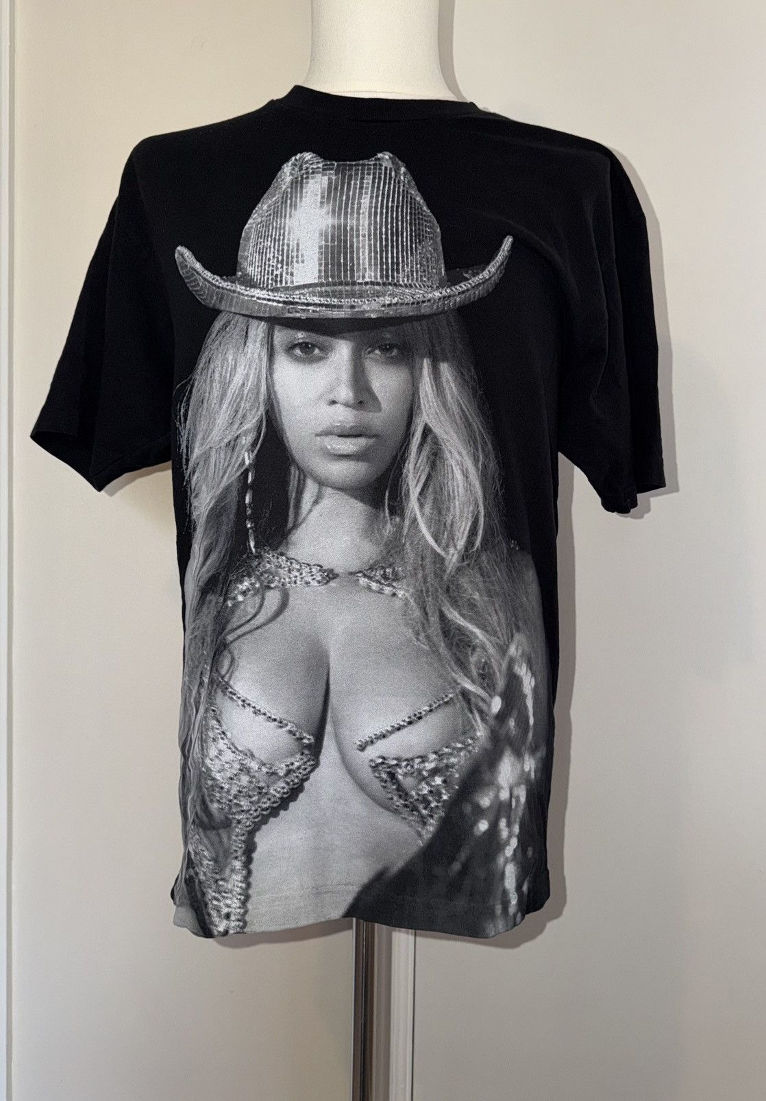 Other Beyoncé Renaissance Tour Black Graphic T-Shirt Size L Size US L / EU 52-54 / 3 - 1 Thumbnail