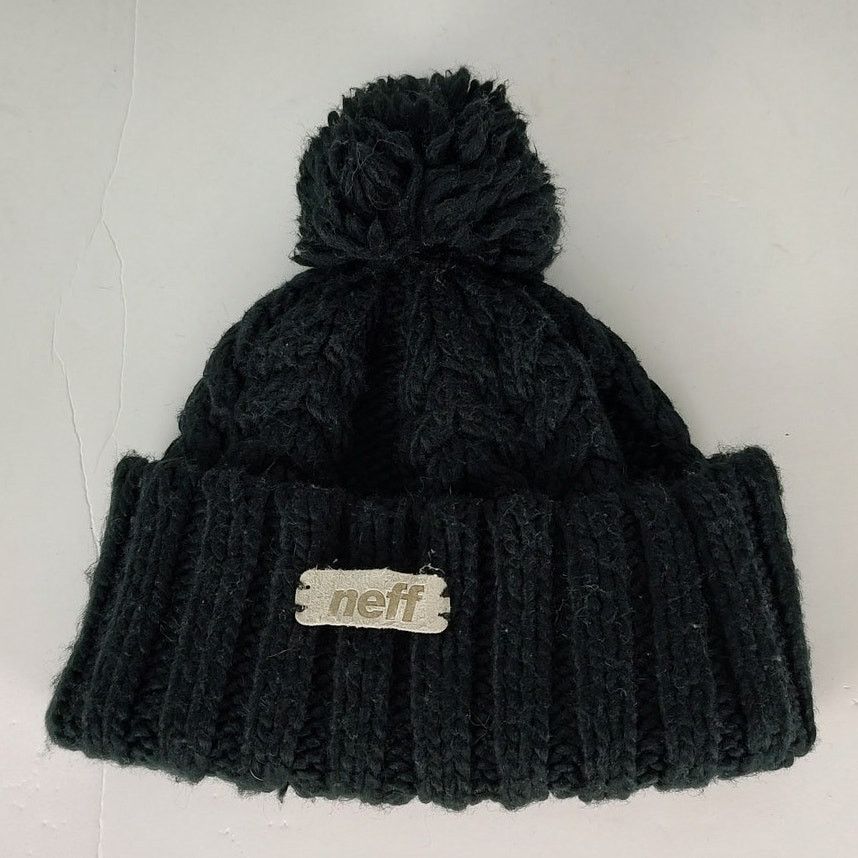NEFF Neff casual cable knit streetwear beanie w/ pom pom wmns OS Size ONE SIZE - 1 Thumbnail
