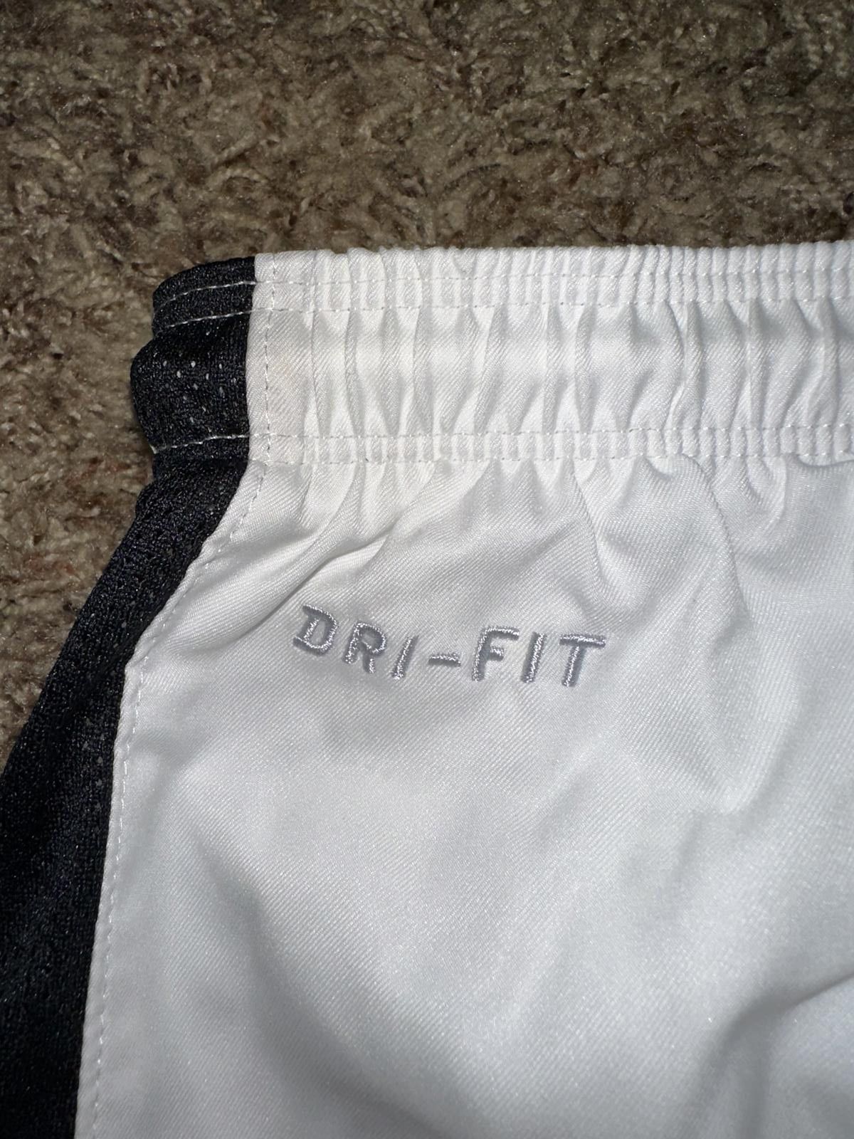 Nike Nike Men’s Laser Woven PR Men's Soccer Shorts Size US 32 / EU 48 - 3 Thumbnail