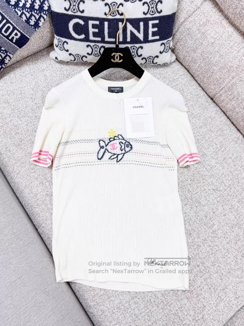 Chanel Chanel Small fish pattern short sleeve knit Size XXS / US 00 / IT 34 - 1 Thumbnail